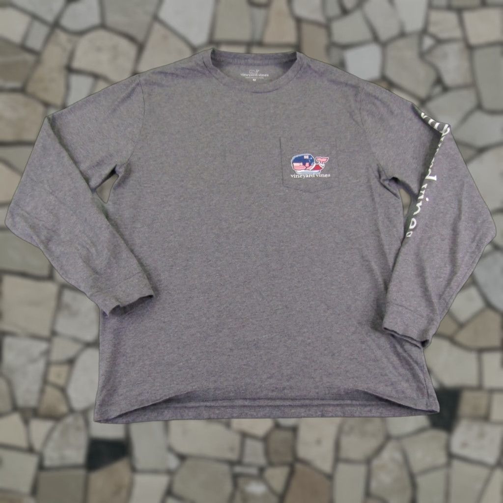 Vineyard Vines VINEYARD VINES Shirt Mens M Gray Pocket Whale Hockey Spell Out Preppy Tee Size US M / EU 48-50 / 2 - 1 Thumbnail