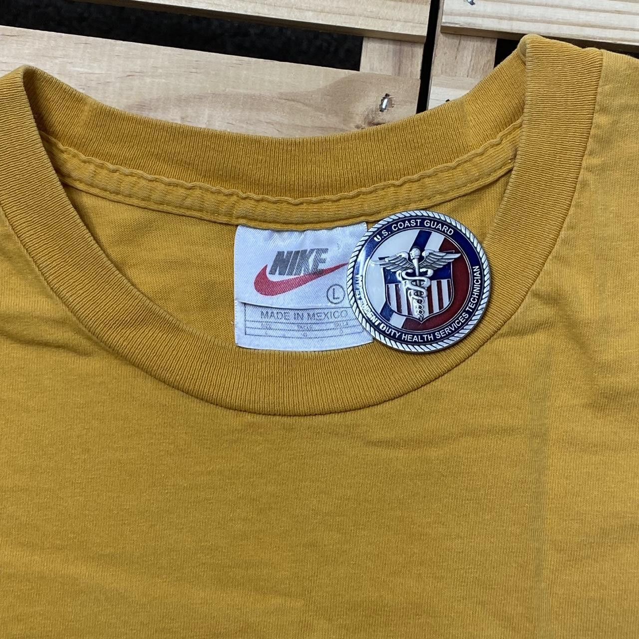 Nike Vintage Nike Yellow Tee Size Large Size US L / EU 52-54 / 3 - 3 Thumbnail