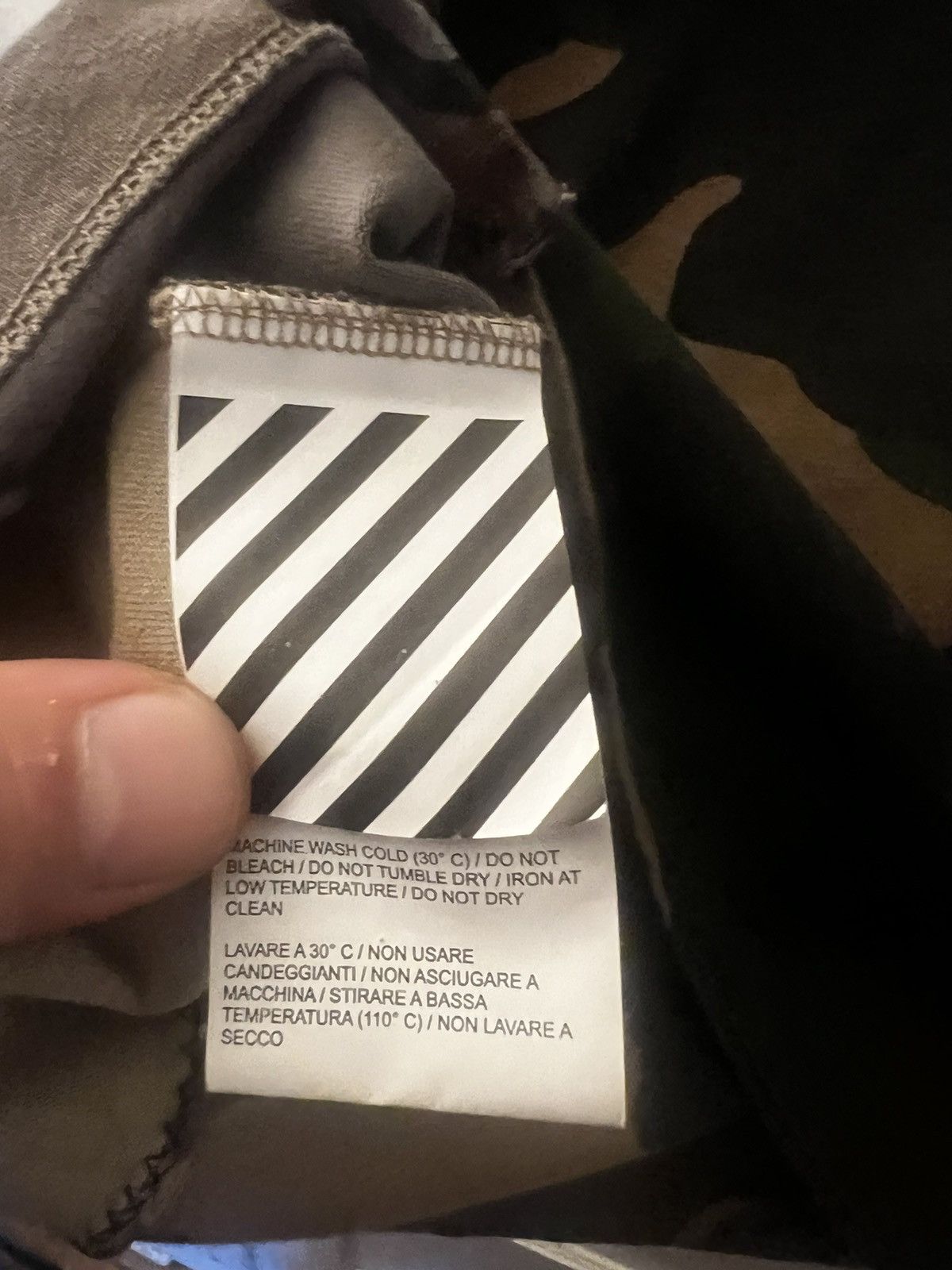 Off-White Off-White Reconstructed Camo Tee size XS Size US XS / EU 42 / 0 - 5 Thumbnail