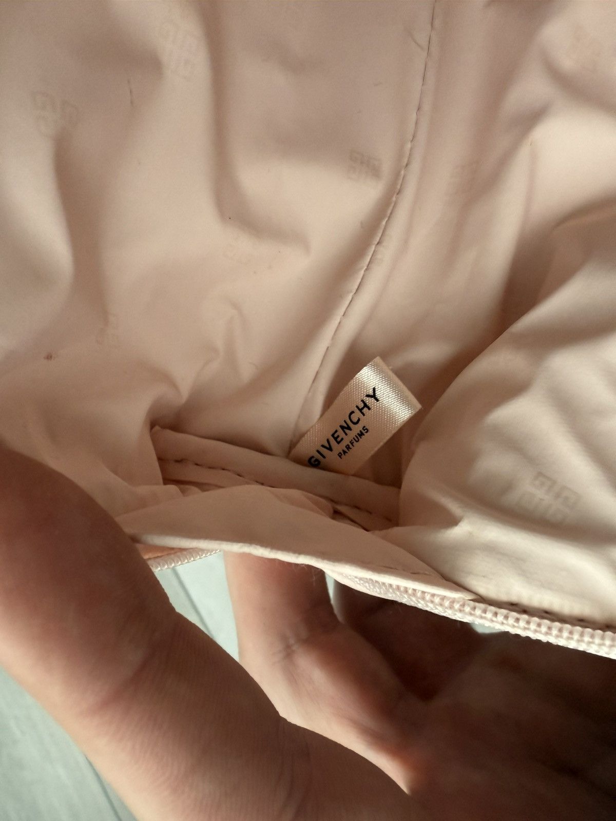 Givenchy Givenchy Beaute Pink Bag Size ONE SIZE - 9 Thumbnail