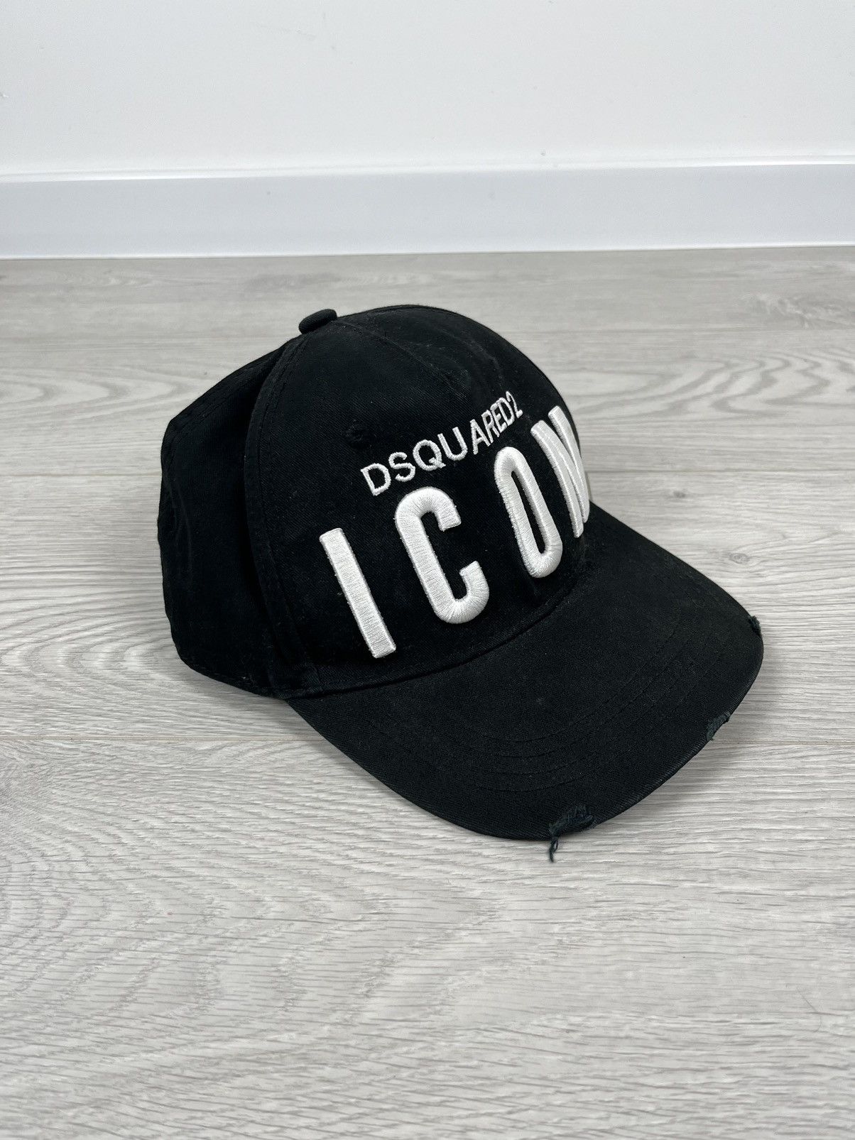 Dsquared2 Dsquared 2 ICON Black Logo Distressed Cap Hat Size ONE SIZE - 6 Thumbnail