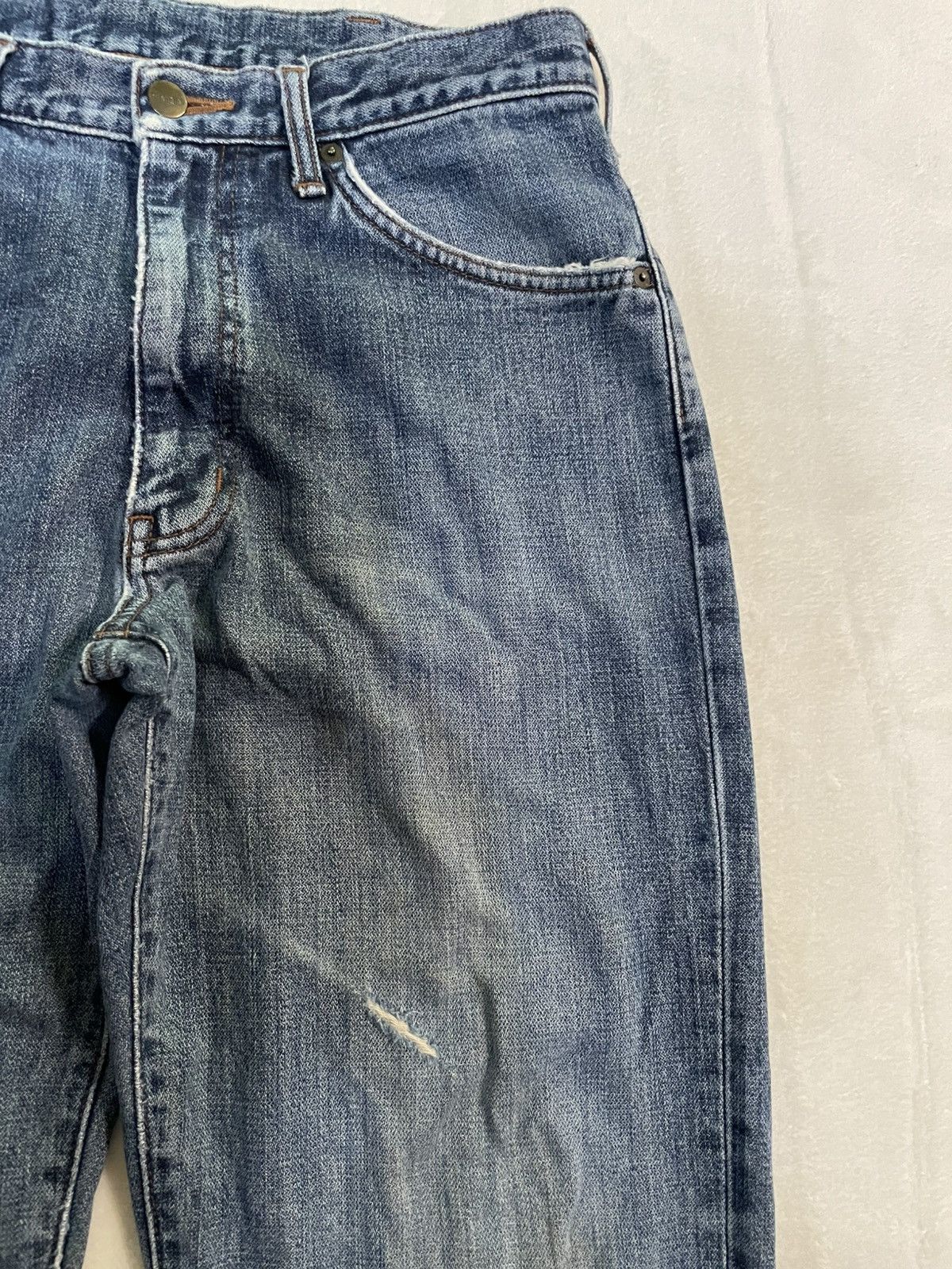 Japanese Brand Vintage Wrangler Japanese Brand Distressed Faded Size US 33 - 4 Thumbnail