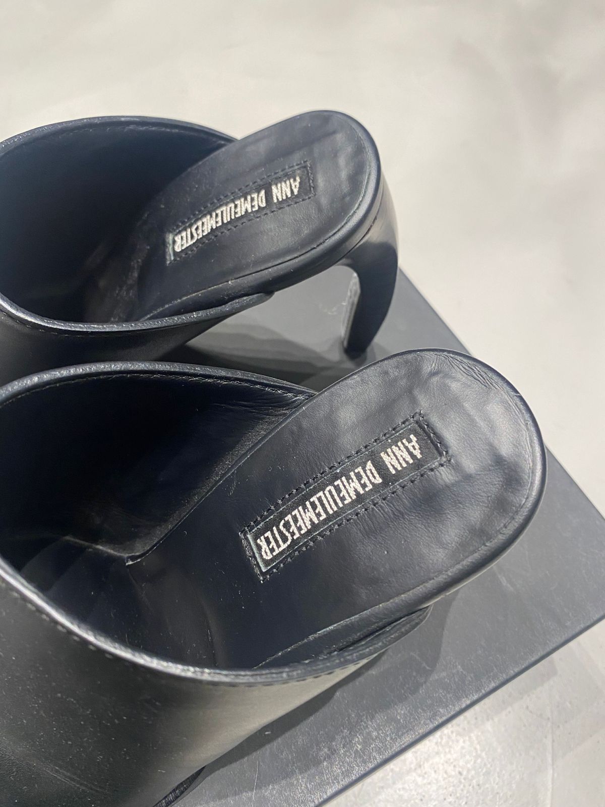 Ann Demeulemeester BLACK LEATHER MULES Size US 8 / IT 38 - 5 Thumbnail
