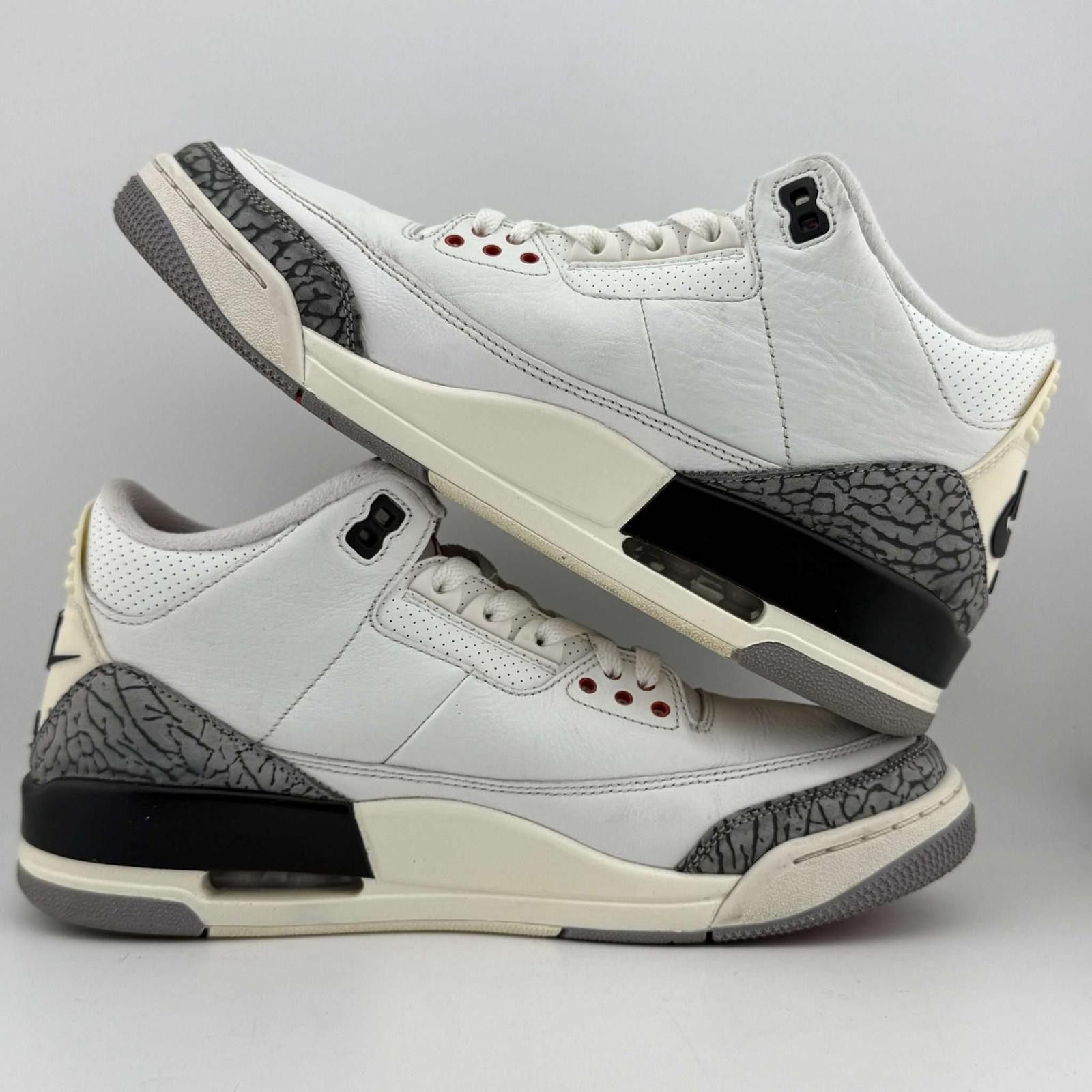 Nike og box Jordan 3 White Cement Reimagined 9.5 Used OG Box Size US 9.5 / EU 42-43 - 7 Thumbnail
