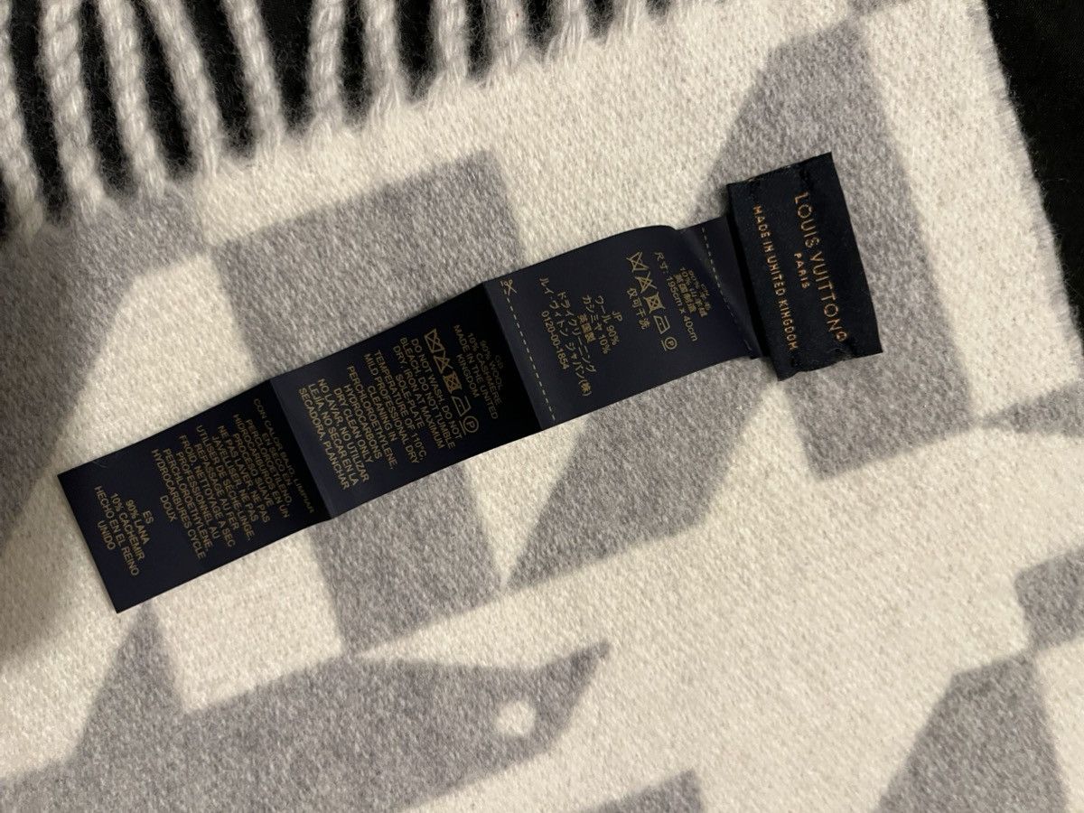 Louis Vuitton Louis Vuitton Virgil Abloh Dove Scarf Size ONE SIZE - 4 Thumbnail