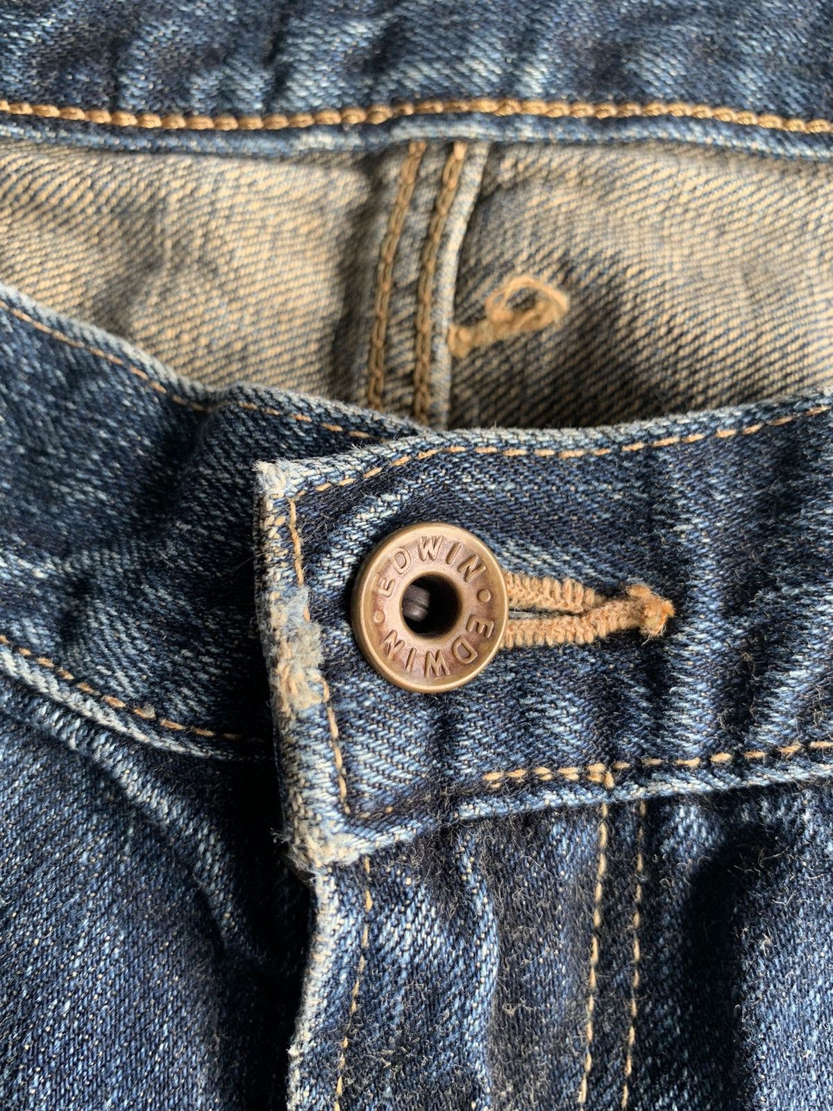 Edwin VINTAGE EDWIN 505 SELVEDGE RUSTY SHORT DISTRESSED DENIM Size US 33 - 16 Thumbnail