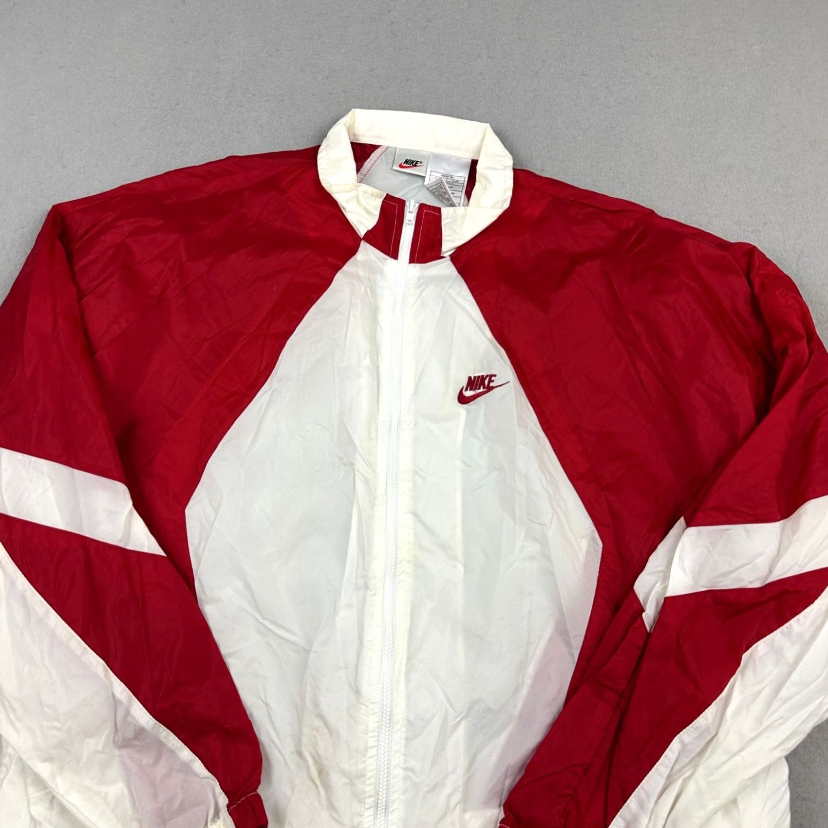 Nike VINTAGE Nike Track Jacket Mens 2XL Red White Full Zip Windbreaker Lightweight 90s Size US XXL / EU 58 / 5 - 2 Thumbnail