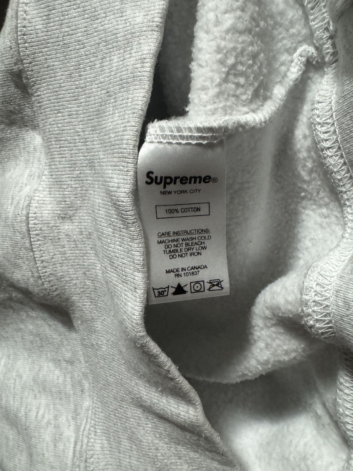 Supreme Supreme Futura Logo Crewneck Size US M / EU 48-50 / 2 - 6 Thumbnail