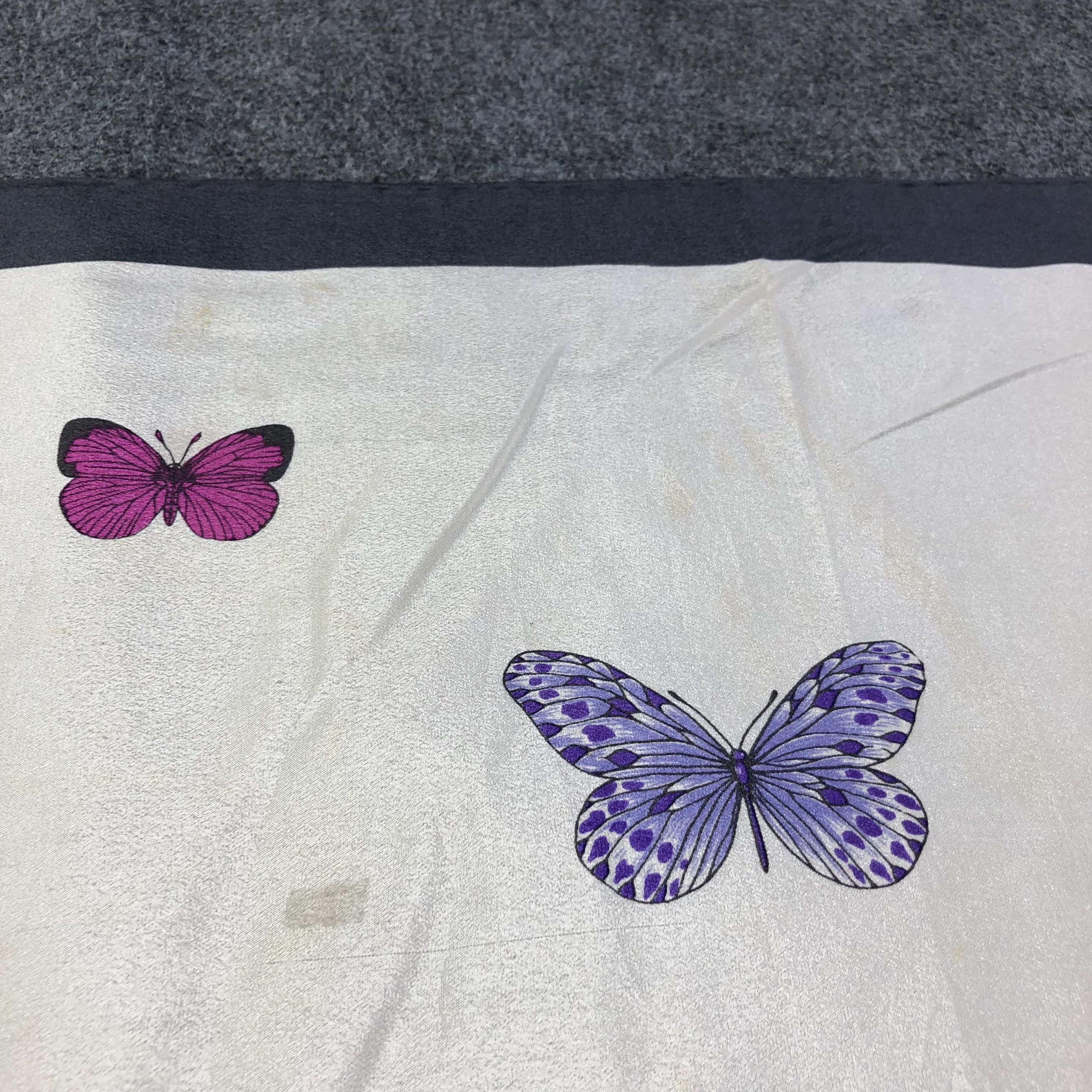 Hanae Mori Hanae Mori Butterflies Silk Scarf M651 Size ONE SIZE - 9 Thumbnail