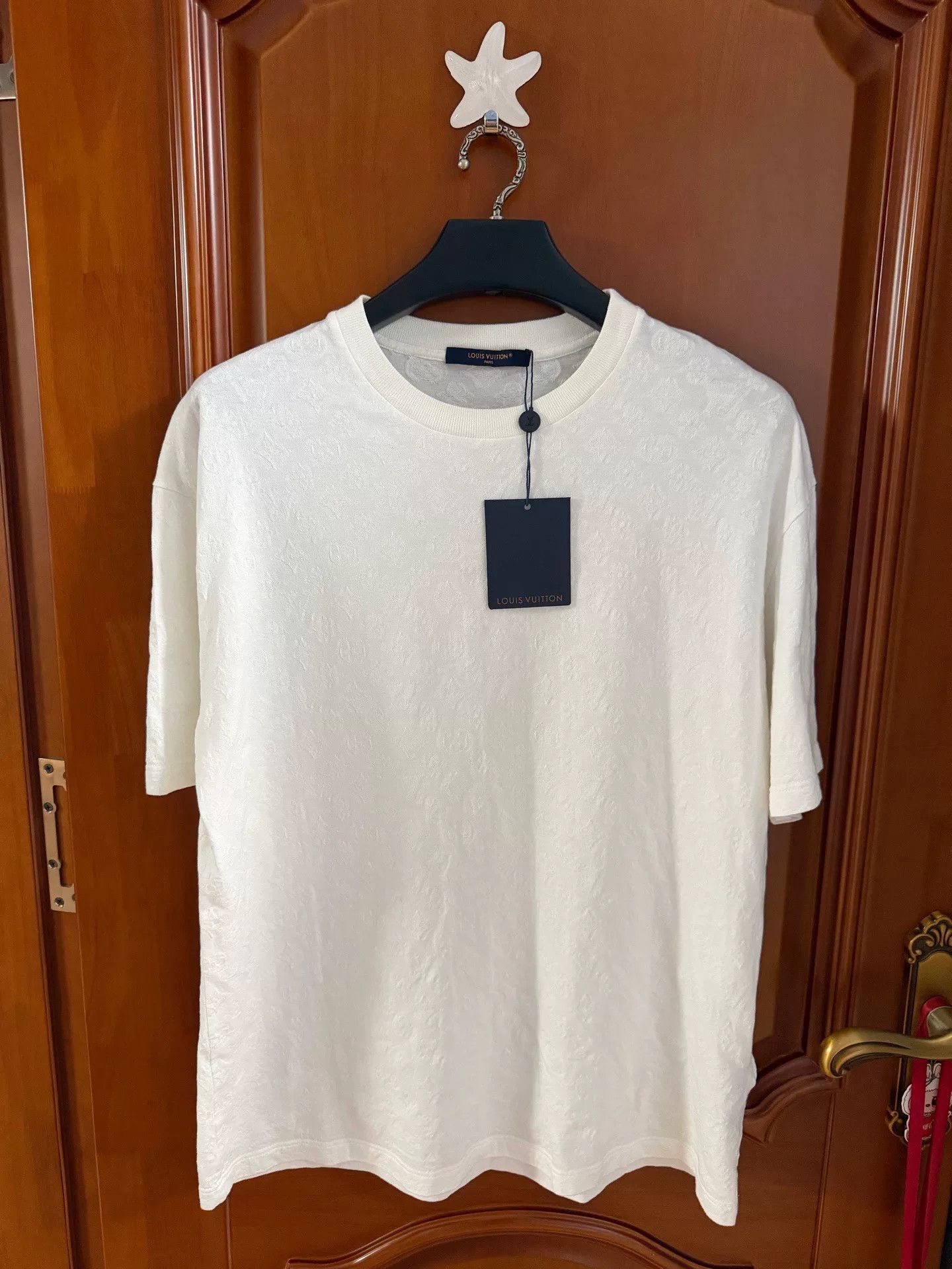 Louis Vuitton Louis Vuitton Pharrell Perforated Print Tee Size US XL / EU 56 / 4 - 1 Thumbnail