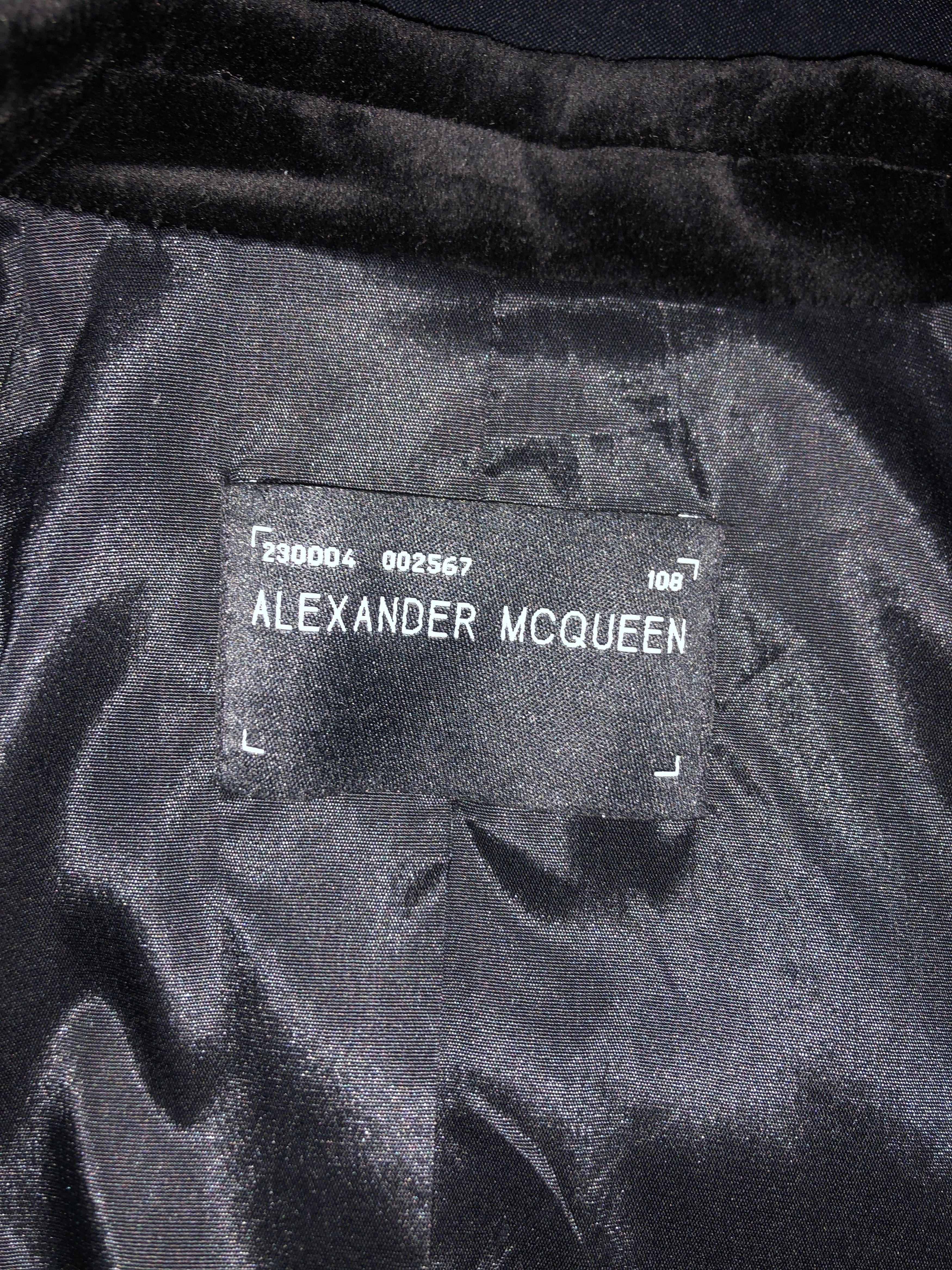 Alexander McQueen Black Velvet Embellished Jacket Size M / US 6-8 / IT 42-44 - 8 Thumbnail