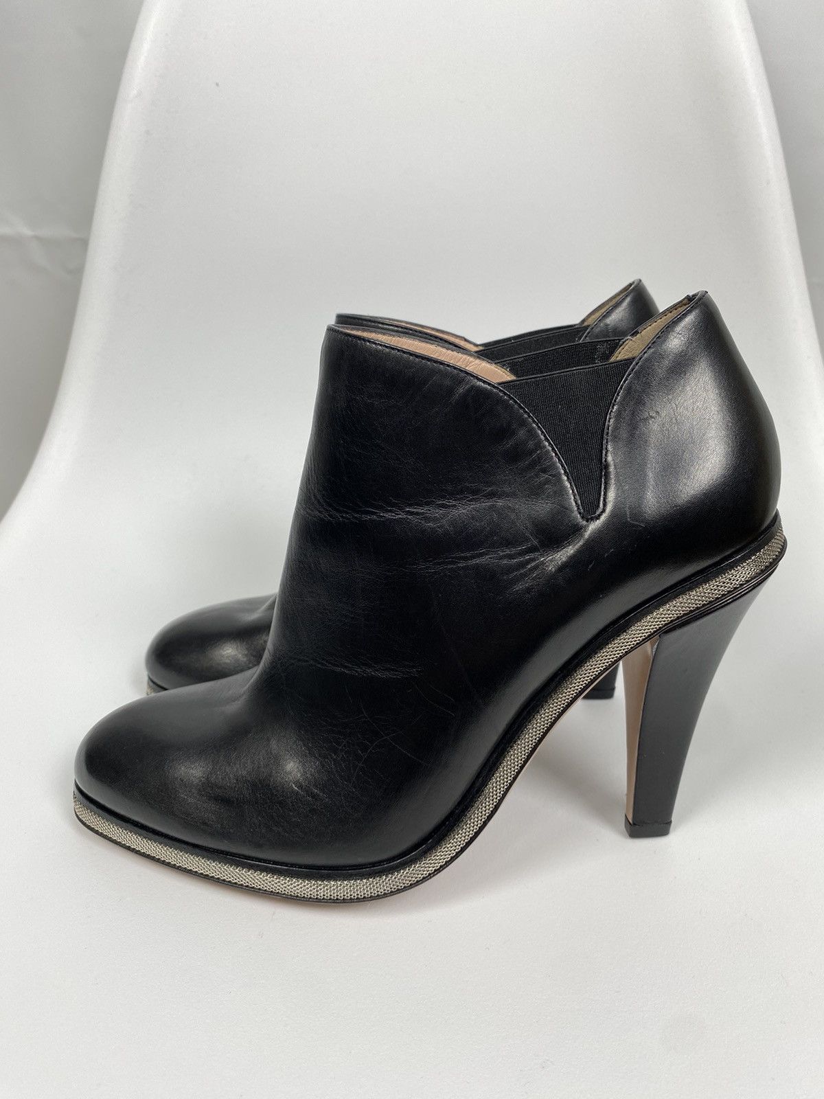 Giorgio Armani Giorgio Armani Leather Ankle Boots size 40 Size US 10 / IT 40 - 4 Thumbnail