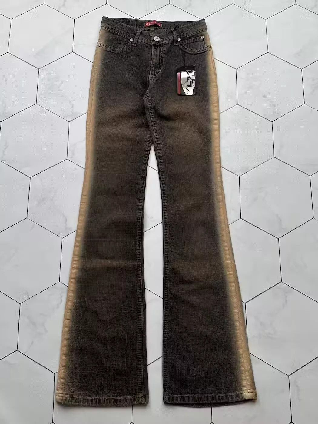 Japanese Brand Vintage Amazing Faded Flare Jeans E2(B6) Size 27" / US 4 / IT 40 - 1 Thumbnail