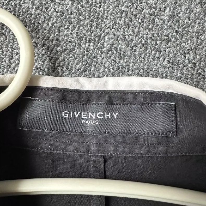 Givenchy Givenchy Size40 Black Contrasting Color Shirt / Size 40 Size US S / EU 44-46 / 1 - 3 Thumbnail
