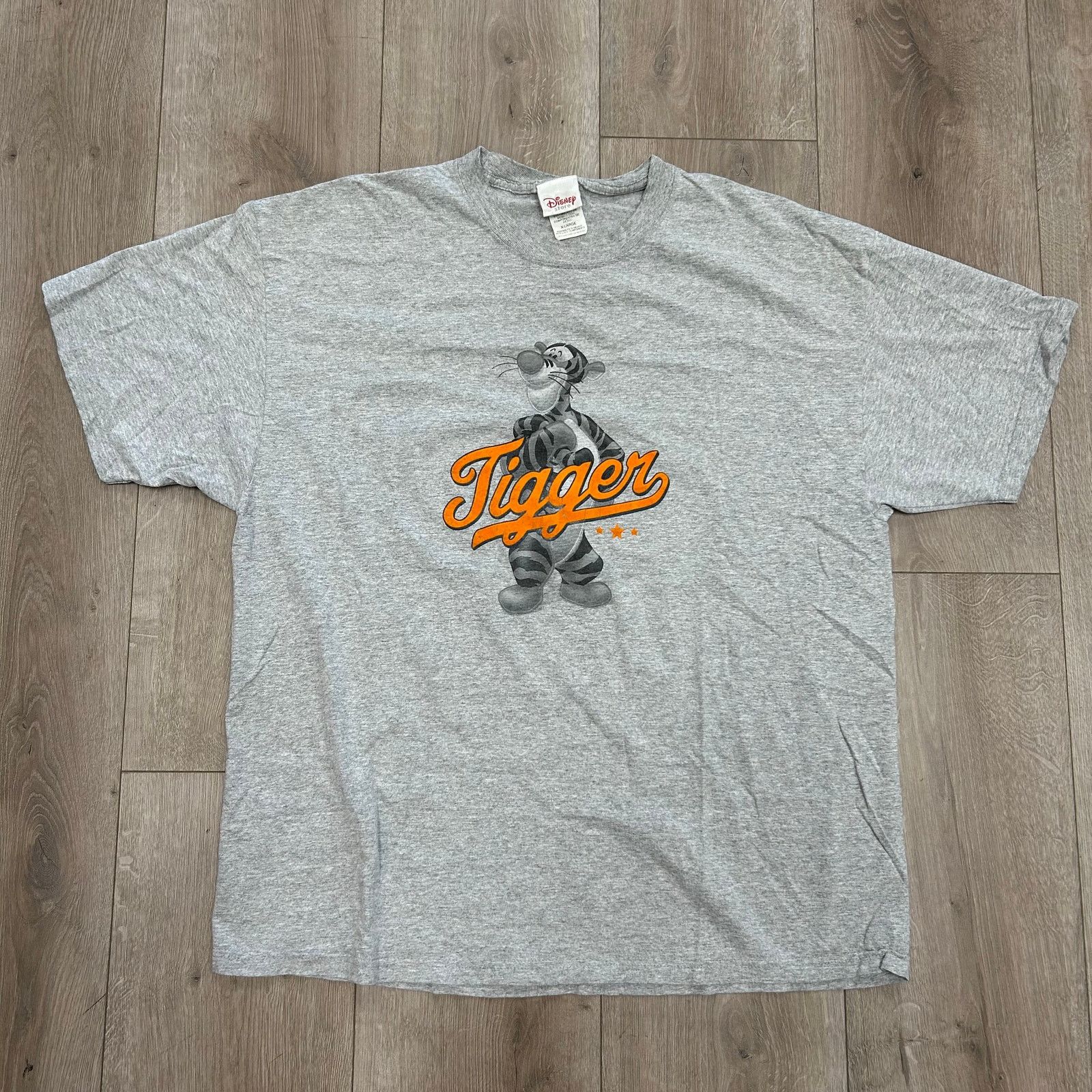 Disney Y2K Vintage DISNEY STORE Tigger Tee T Shirt size XL Gray B20 Size US XL / EU 56 / 4 - 1 Thumbnail