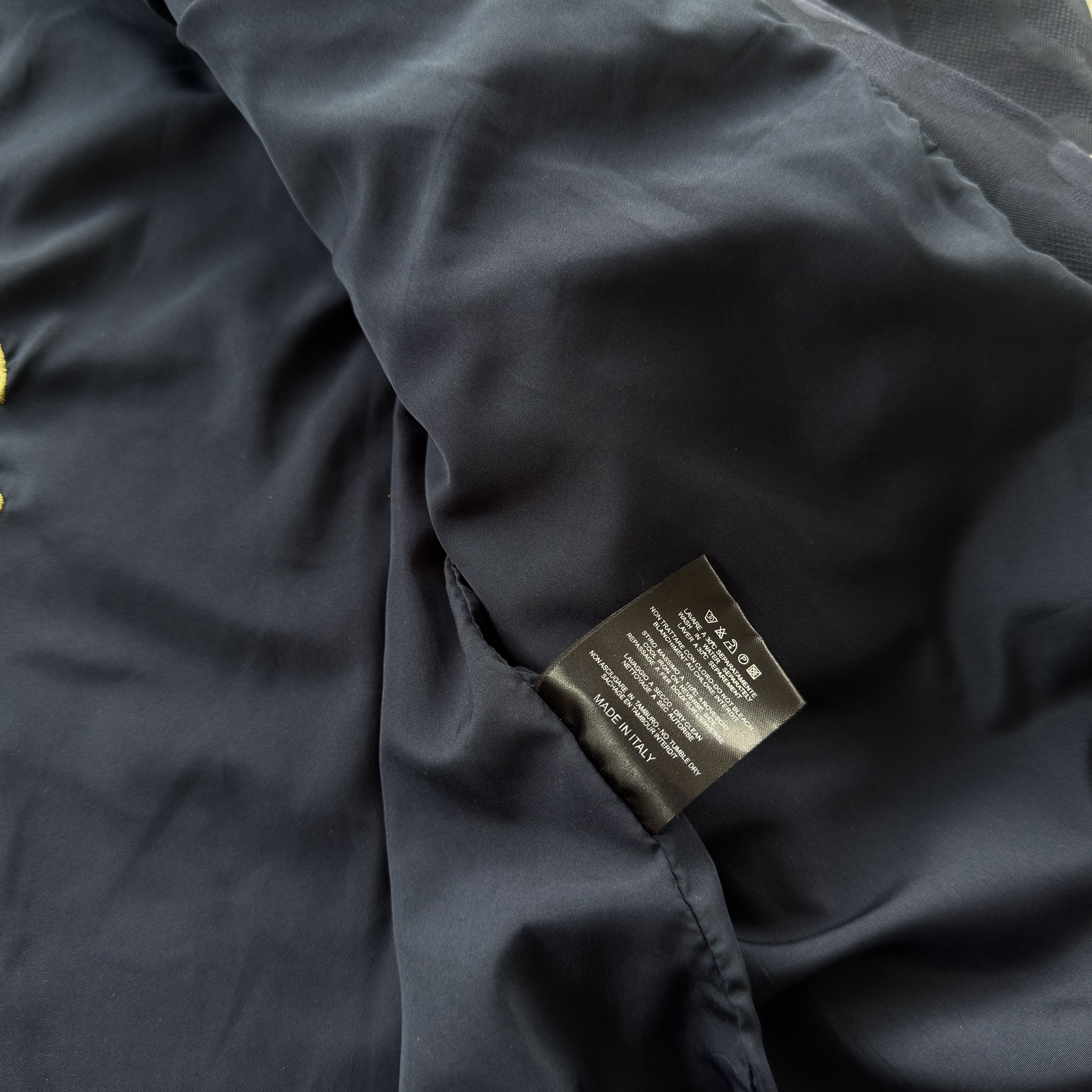 Roberto Cavalli Roberto Cavalli Navy Camo Bomber Jacket Gold RC Logo Size 48 Size US M / EU 48-50 / 2 - 7 Thumbnail