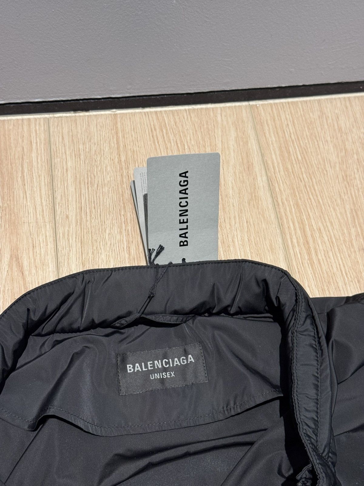 Balenciaga Balenciaga Windbreaker Jacket Jersey Apparel Black L Size US L / EU 52-54 / 3 - 3 Thumbnail
