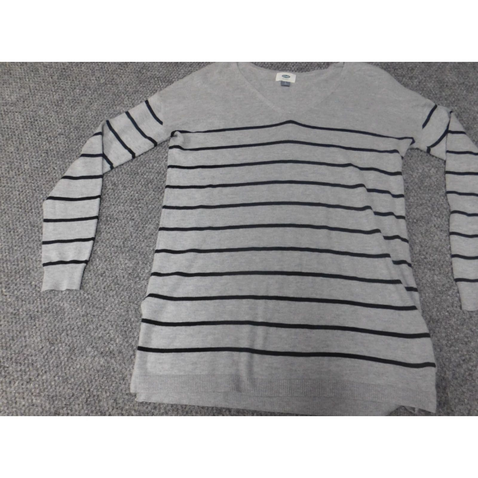 Old Navy Old Navy Womens Sweater Small Gray Striped Stretch Pullover Knit Puff Sleeve V-Neck Bow Button Size S / US 4 / IT 40 - 3 Thumbnail