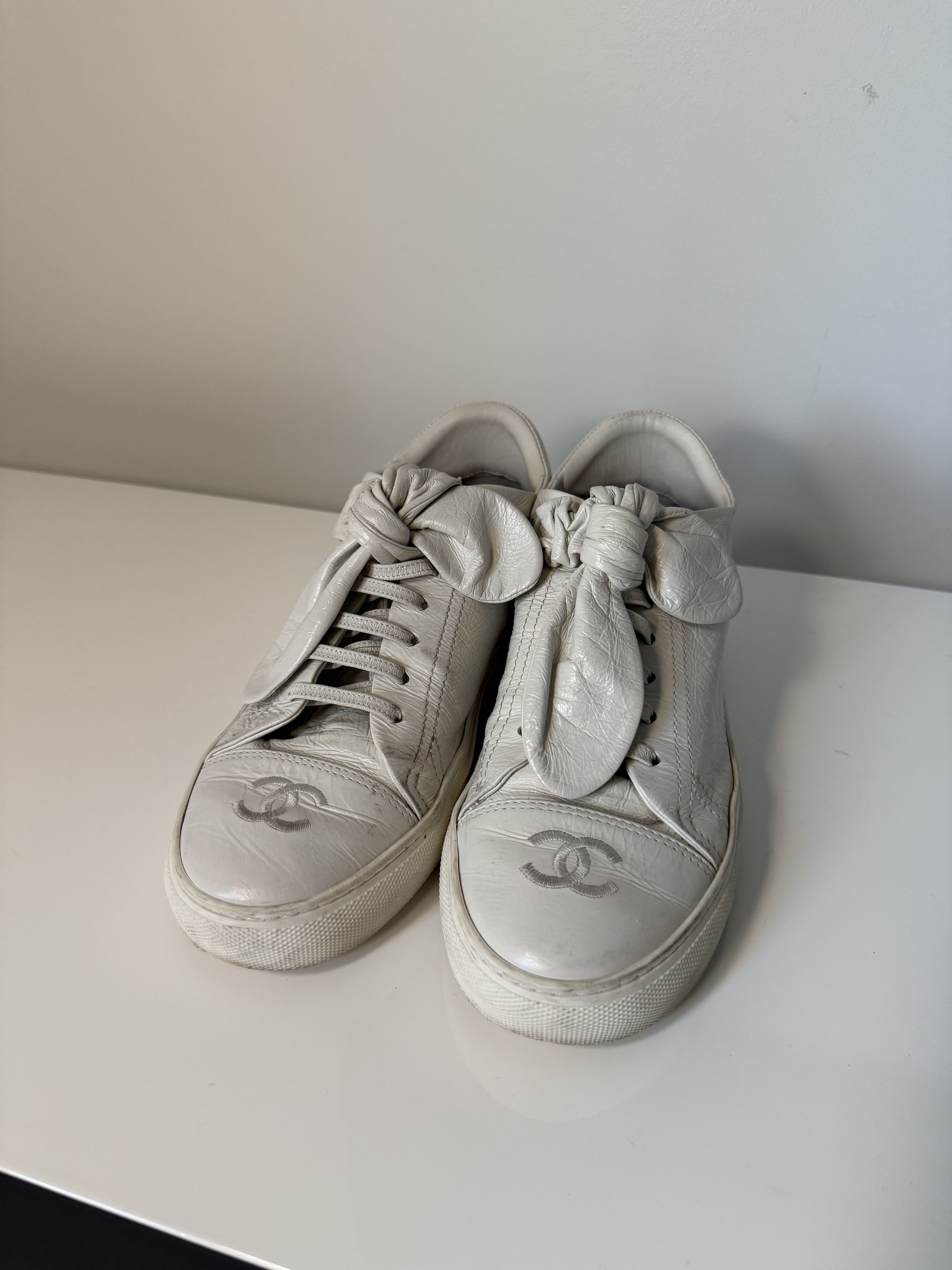ロピア 爆買い Chanel Chanel Runner Up Lace CC Metallic Silver Gray 23C チーク