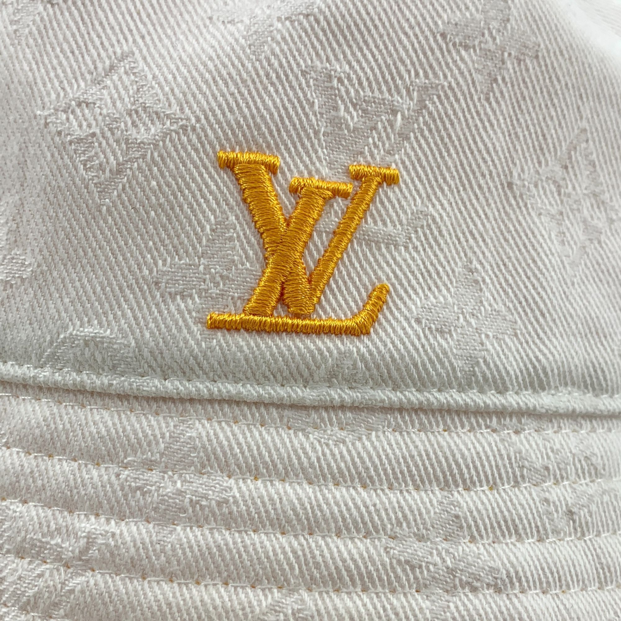 Louis Vuitton Louis Vuitton Reversible Bucket Hat White/Yellow Cotton Bran Size ONE SIZE - 3 Thumbnail