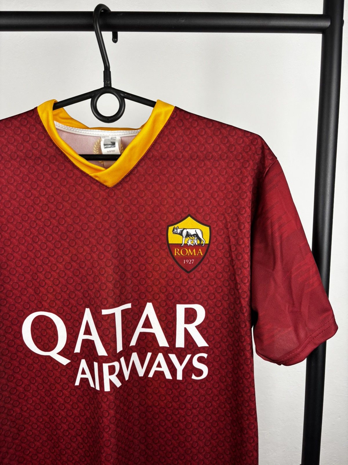 Other Roma Merch Soccer Jersey Totti #10 size S Size US S / EU 44-46 / 1 - 3 Thumbnail
