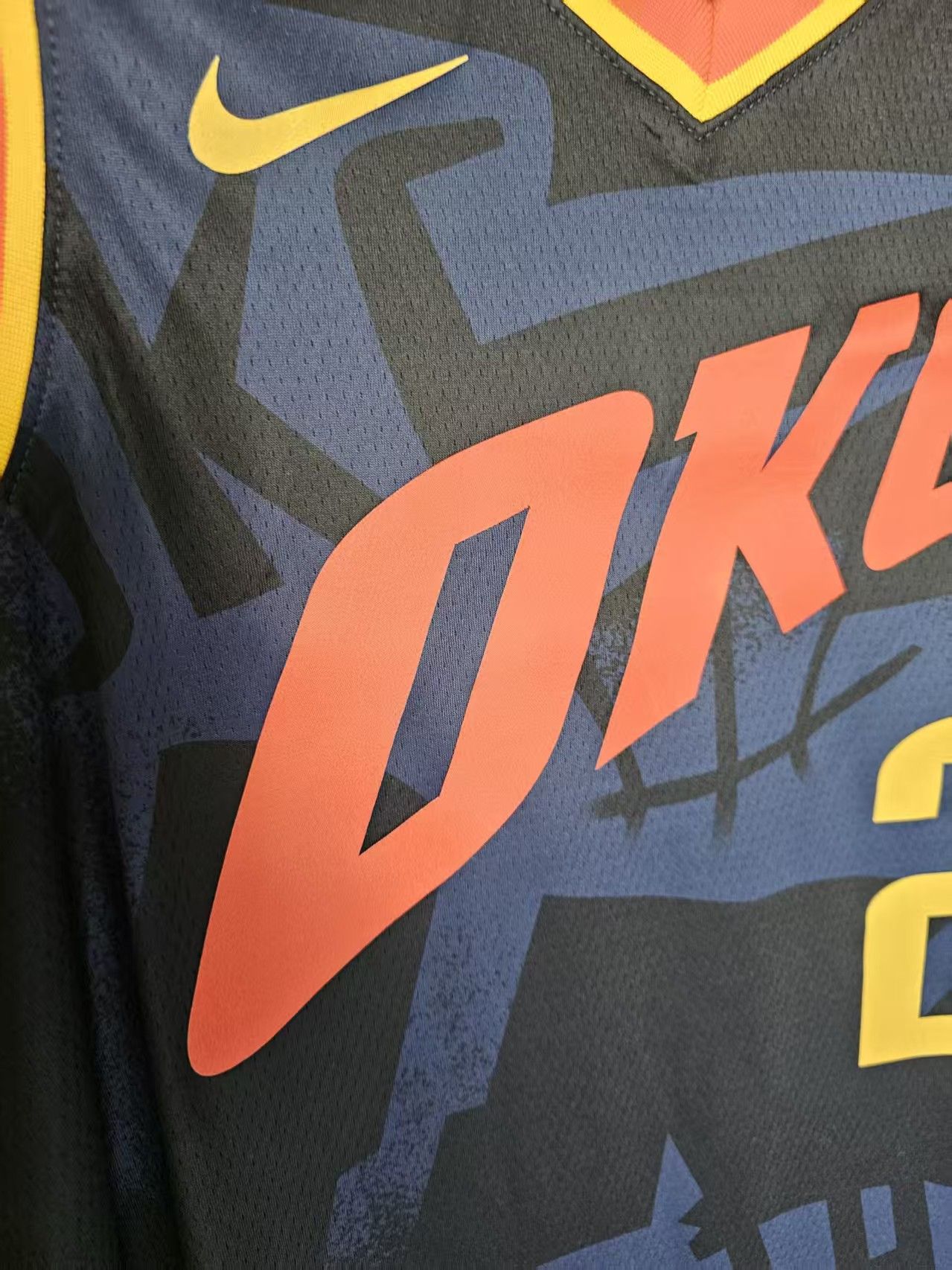 NBA Oklahoma City Thunder #2 Shai Gilgeous-Alexander Jersey S Size US S / EU 44-46 / 1 - 3 Thumbnail