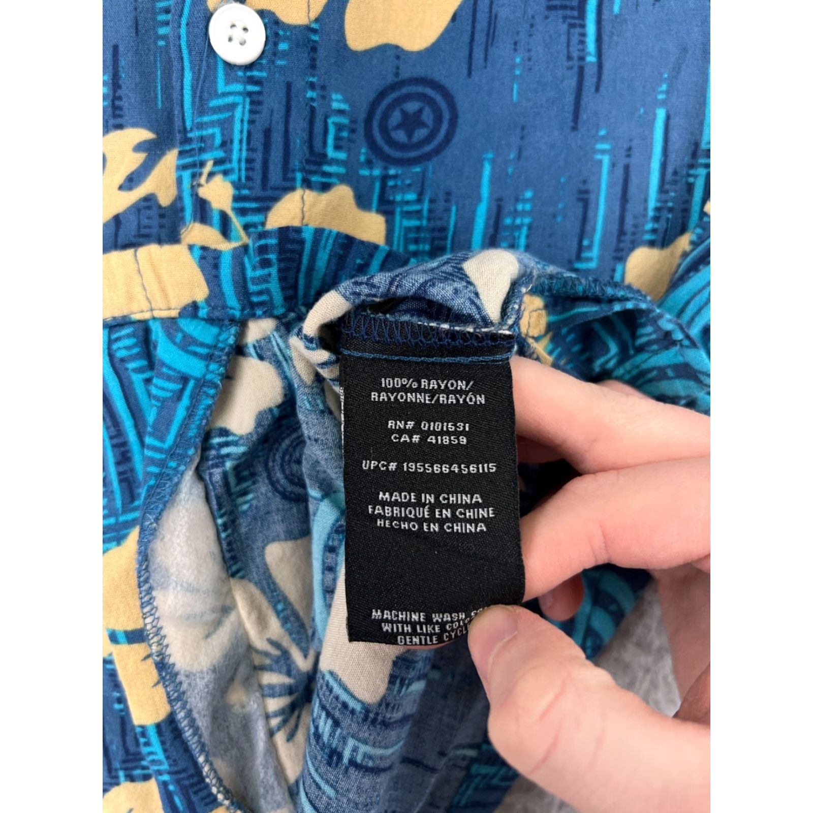 Vintage Captain America Shirt Mens Small Blue Beige Floral Marvel Comics Hawaiian Button Up Size US S / EU 44-46 / 1 - 4 Thumbnail