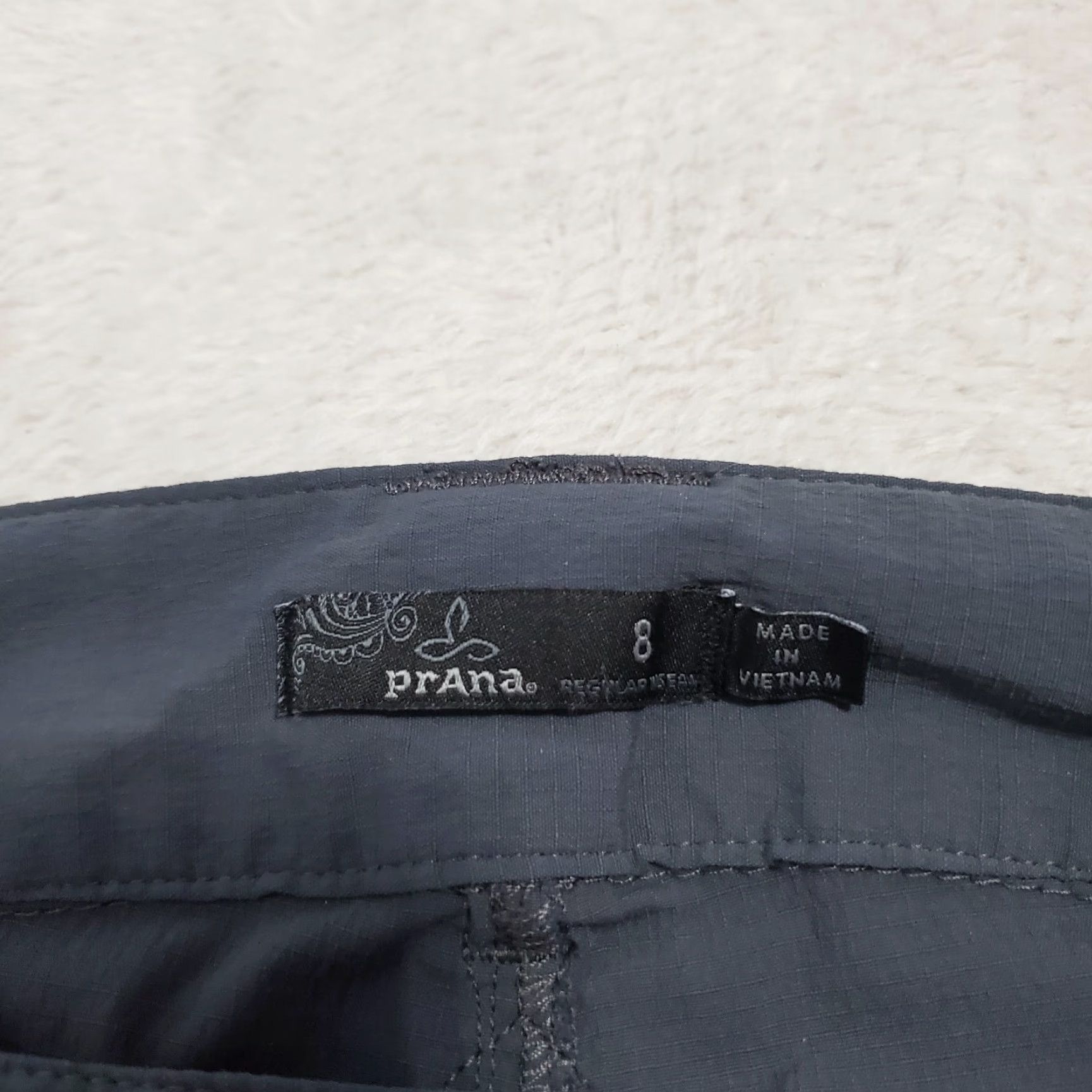 Prana prAna Pants Women 8 Gray Cargo Convertible Nylon Travel Outdoor Hiking Gorpcore Size 30" / US 8 / IT 44 - 3 Thumbnail