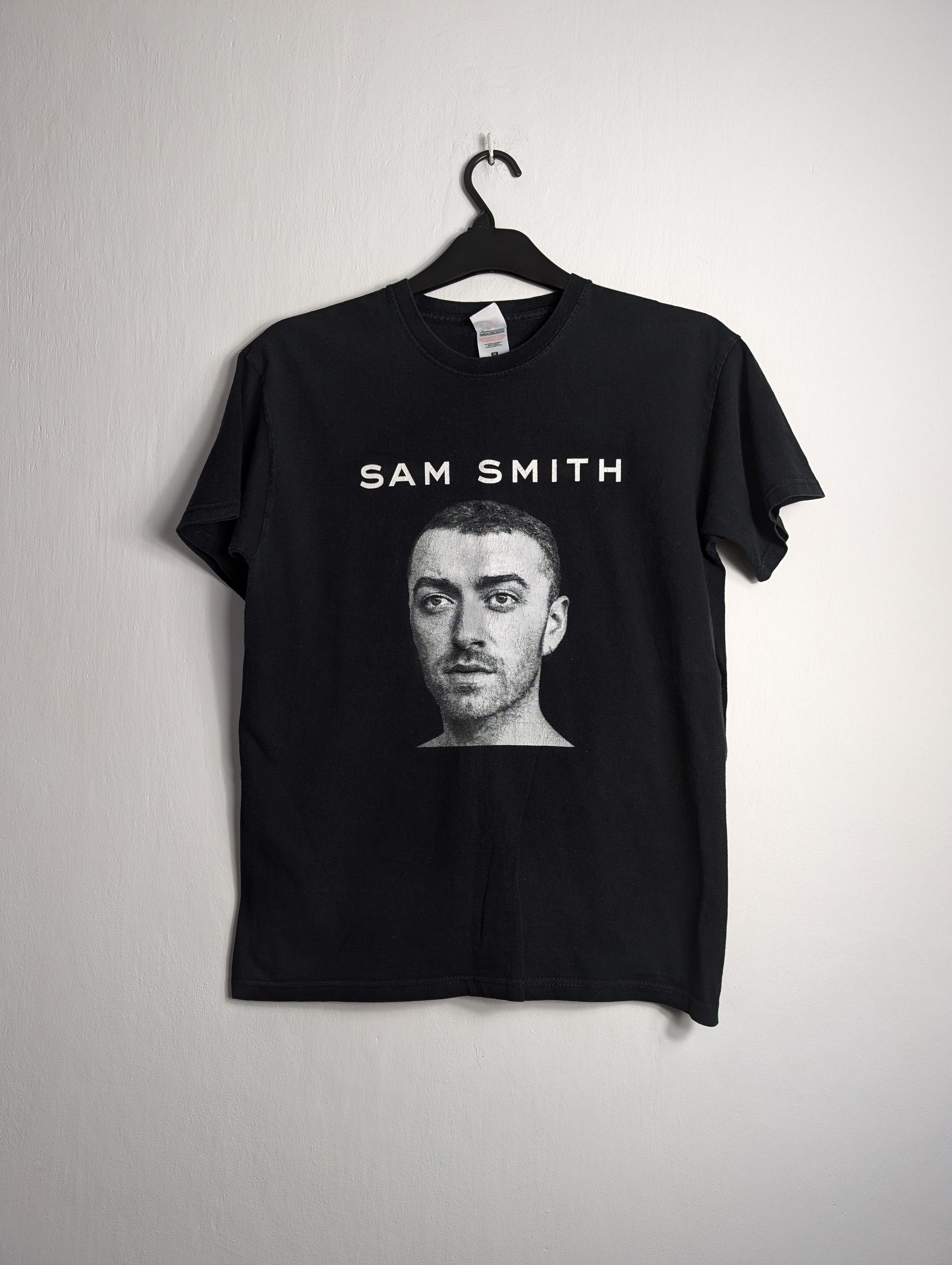 Band Tees Sam Smith 2018 Tour Europe Concert Merch Size US M / EU 48-50 / 2 - 3 Thumbnail