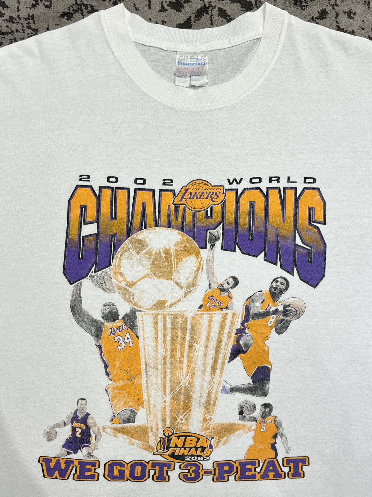 Vintage Vintage 00’s LA Lakers 3-Peat NBA Champion Size US XL / EU 56 / 4 - 1 Thumbnail