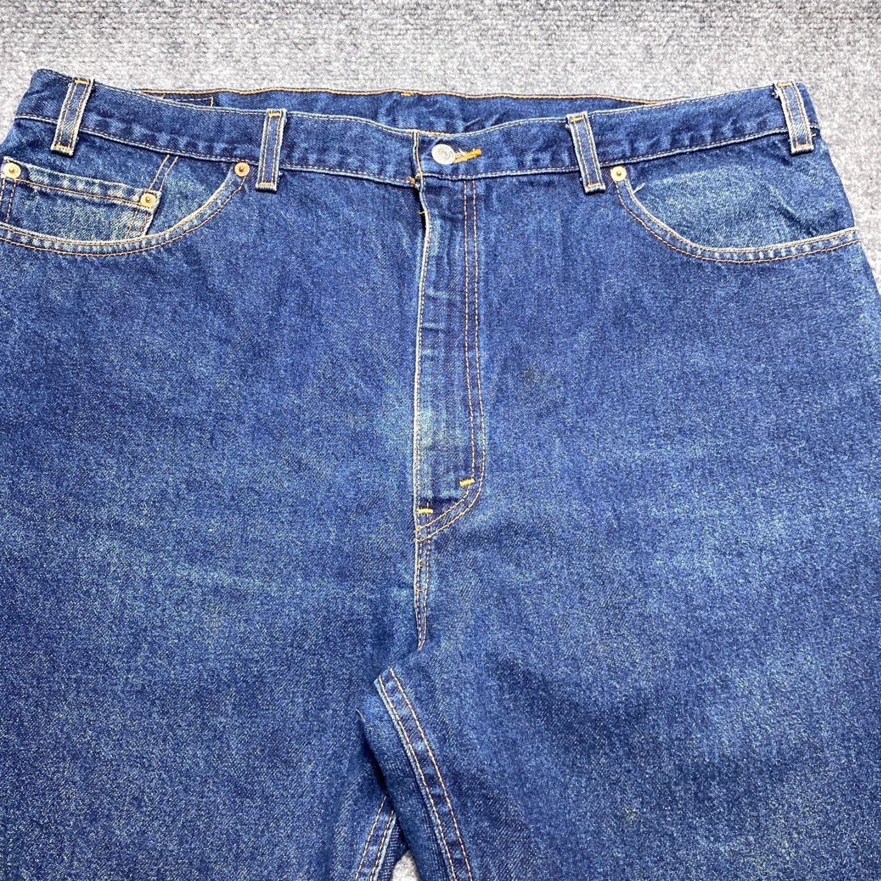 Levi's VINTAGE Levi's 505 Jeans Mens 42x30 Blue Regular Fit Straight Leg Made in USA Size US 42 / EU 58 - 2 Thumbnail