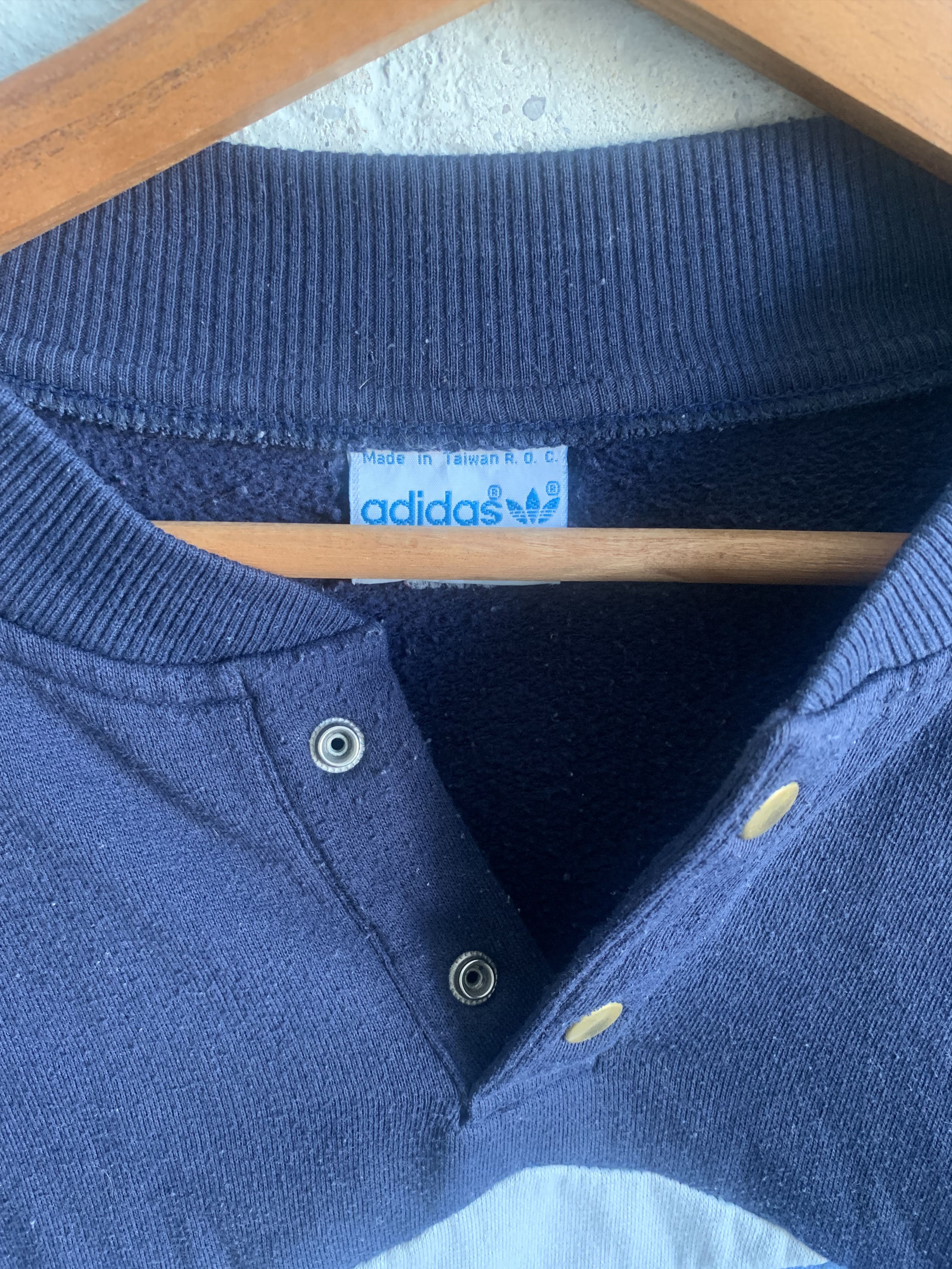 Adidas Adidas originals trefoil sweatshirt color block blue XL Size US XL / EU 56 / 4 - 2 Thumbnail
