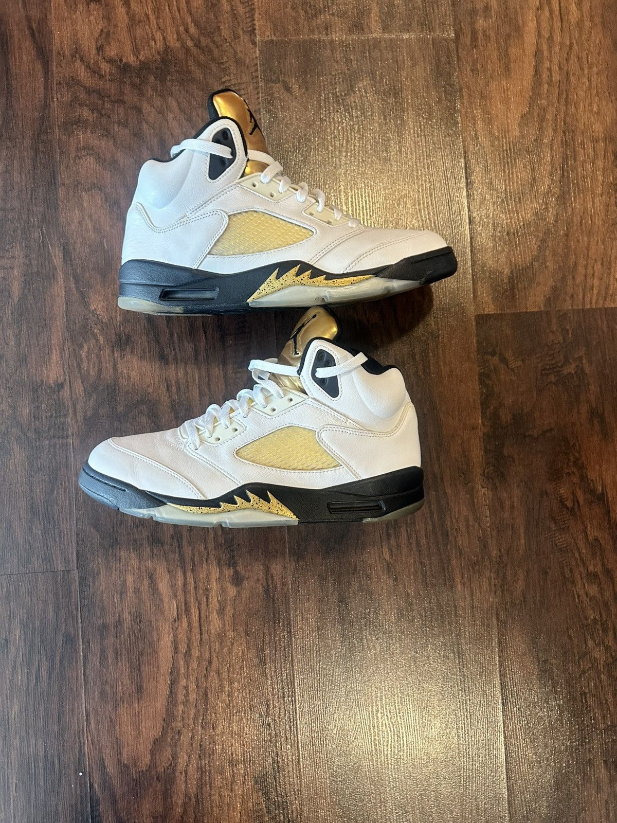 Jordan Brand Air Jordan 5 Retro (White/Gold) Size 11 – Pre-Owned – No Box Size US 11 / EU 44 - 2 Thumbnail