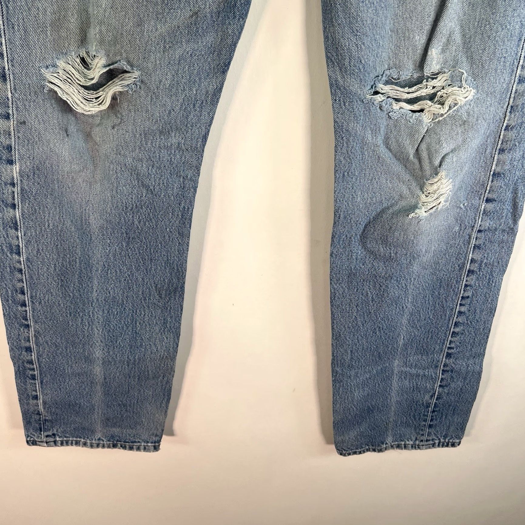 Levi's VINTAGE Levi's 501 Jeans Men's Size 34 Medium Blue Distressed 80s US Retro Straight Fit Size US 34 / EU 50 - 4 Thumbnail