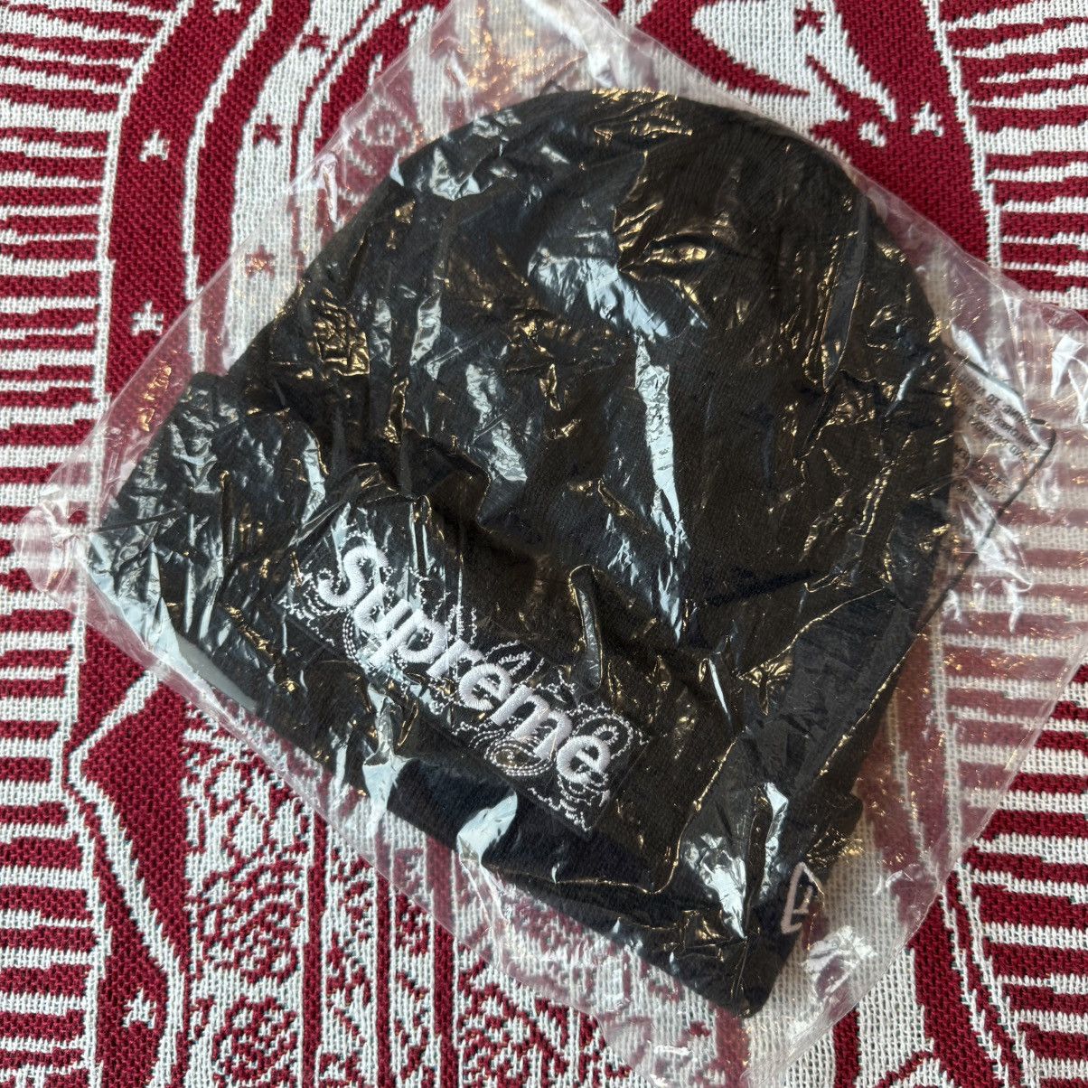 New Era × Supreme FW19 Supreme New Era Bandana Box Logo Beanie Black OS Size ONE SIZE - 9 Thumbnail