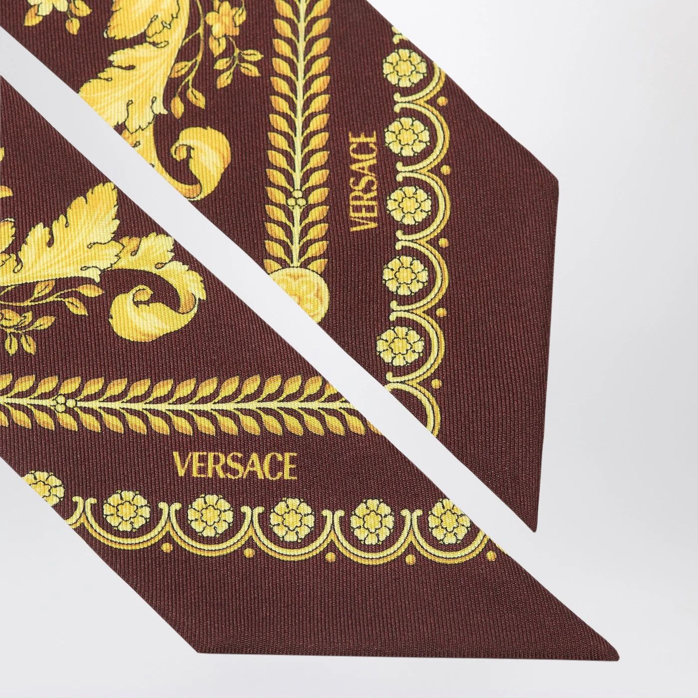 Versace o1d2blof0426 Size: OS / Printed Silk Twill Scarf Size ONE SIZE - 3 Thumbnail