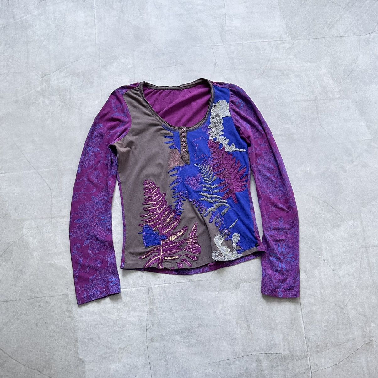 Hysteric Glamour × Undercover Y2K Floral Patchwork Top Long Sleeve Hysteric Glamour Style Size S / US 4 / IT 40 - 18 Thumbnail