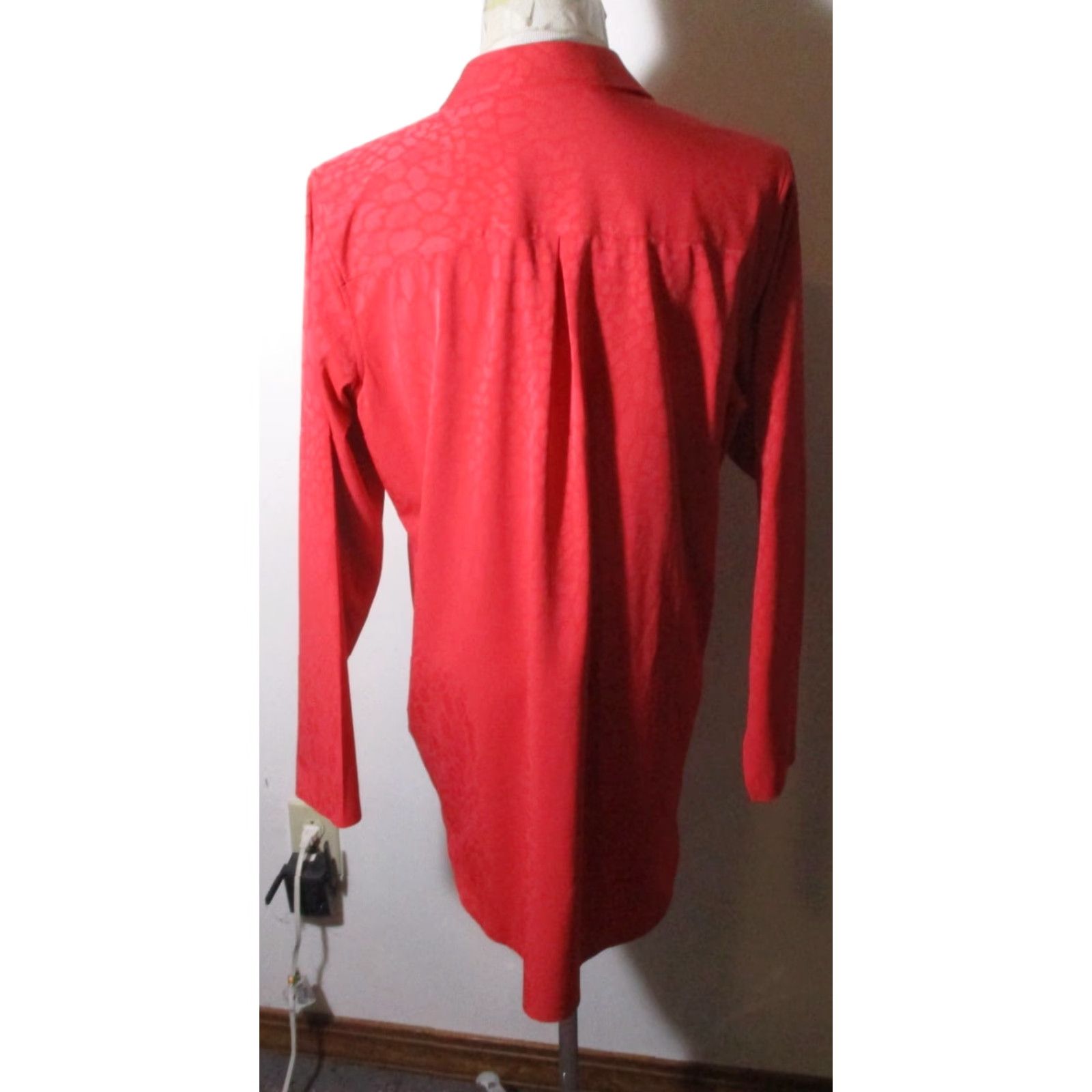 Athleta Athleta Blouse Shirt Red L Women Stretch Long Sleeve Tunic Modern Casual 100% Polyester Spandex Size L / US 10 / IT 46 - 5 Thumbnail