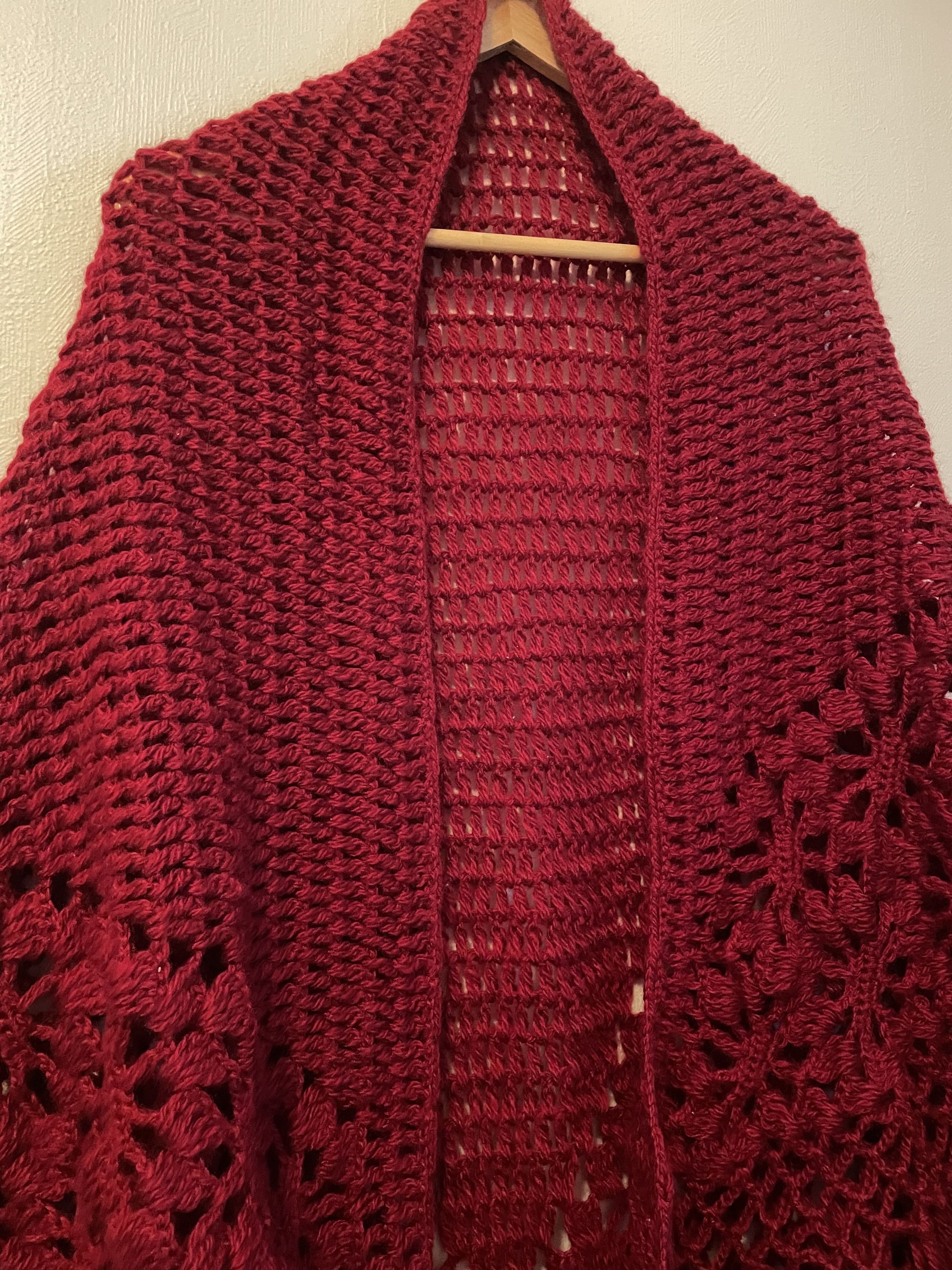 Other Vintage Hand-Crocheted Red Fringed Shawl / Wrap Size ONE SIZE - 3 Thumbnail