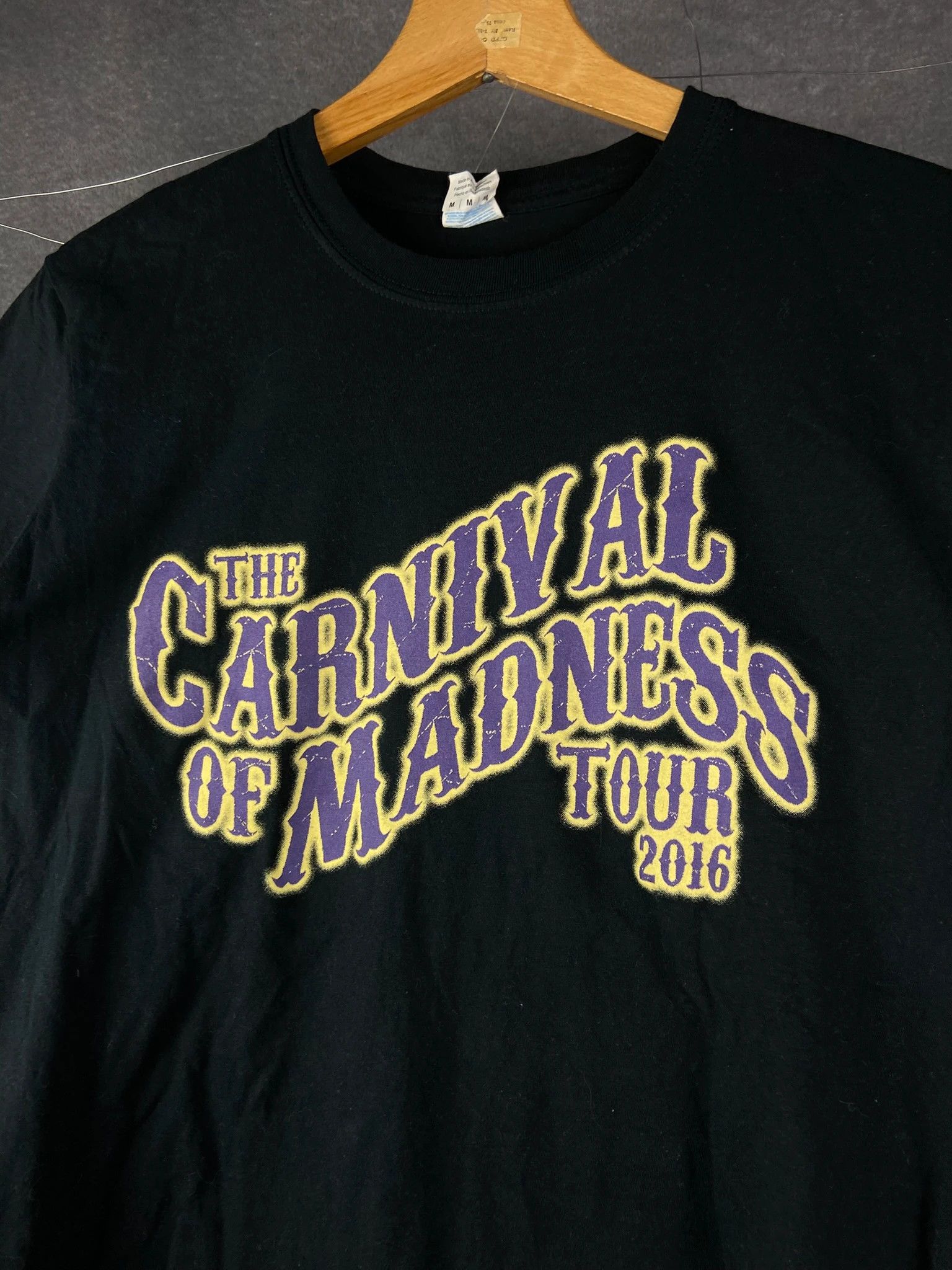 Gildan Gildan Carnival of Madness Tour 2016 t-shirt M black Size US M / EU 48-50 / 2 - 2 Thumbnail