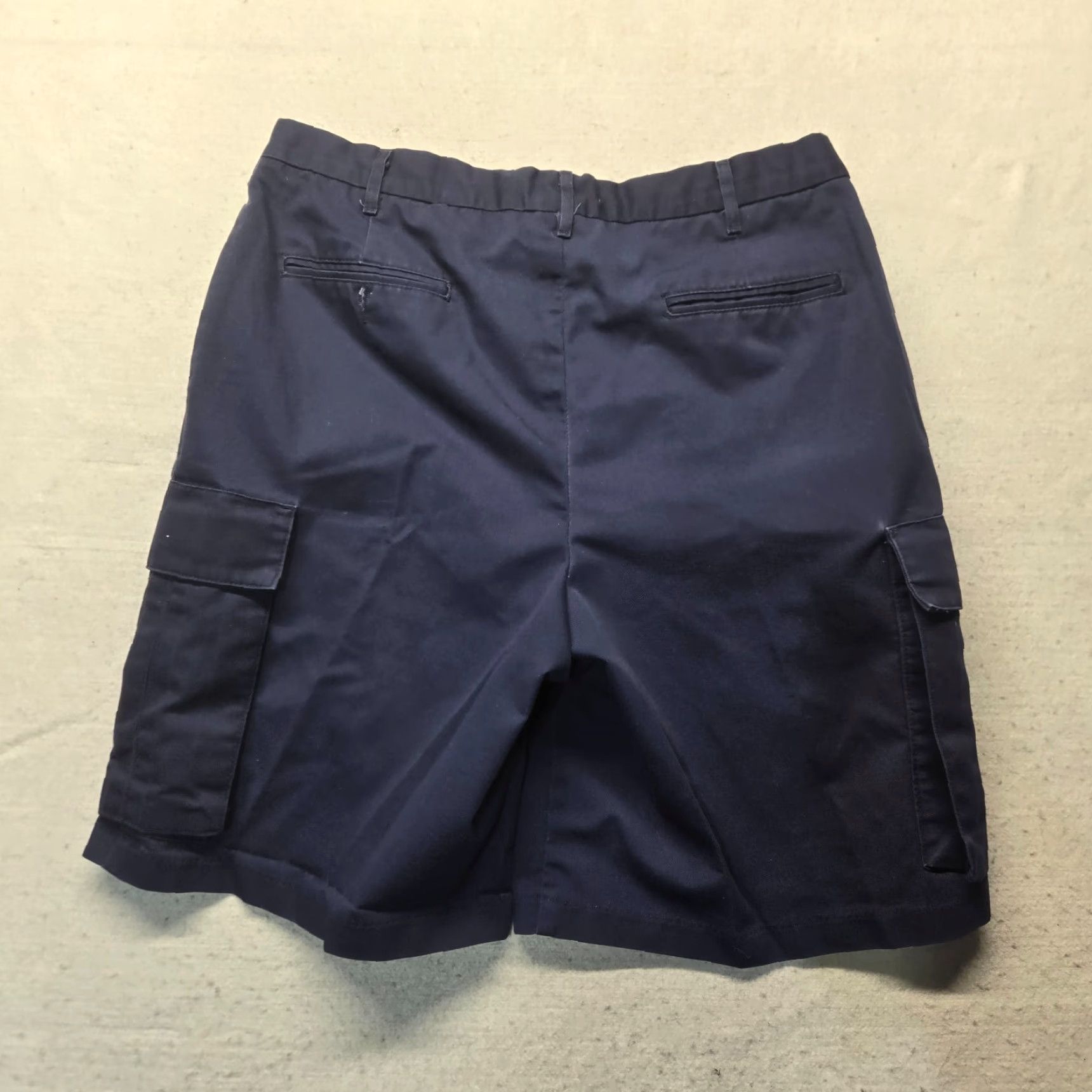 Vintage WearGard Cargo Shorts Blue Solid Workwear Front Pockets Adult Men's 36W 36 in Waist 36 Canvas Cotton Polyester Pockets Slas... Size US 36 / EU 52 - 8 Thumbnail