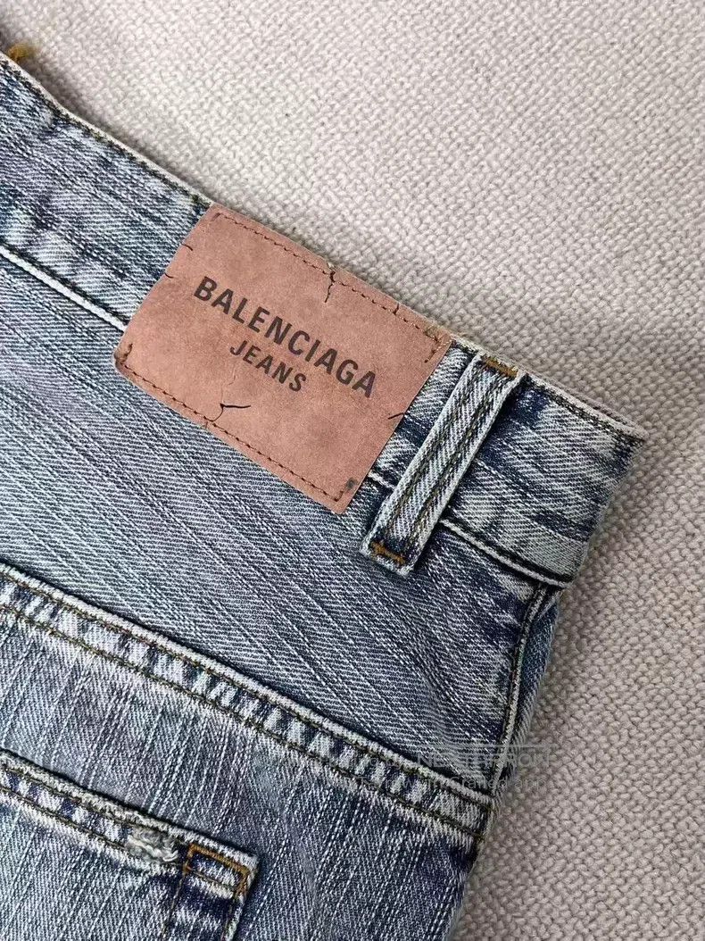 Balenciaga Balenciaga size XS Italian Ring Spun Denim Pants Size US 27 - 3 Thumbnail