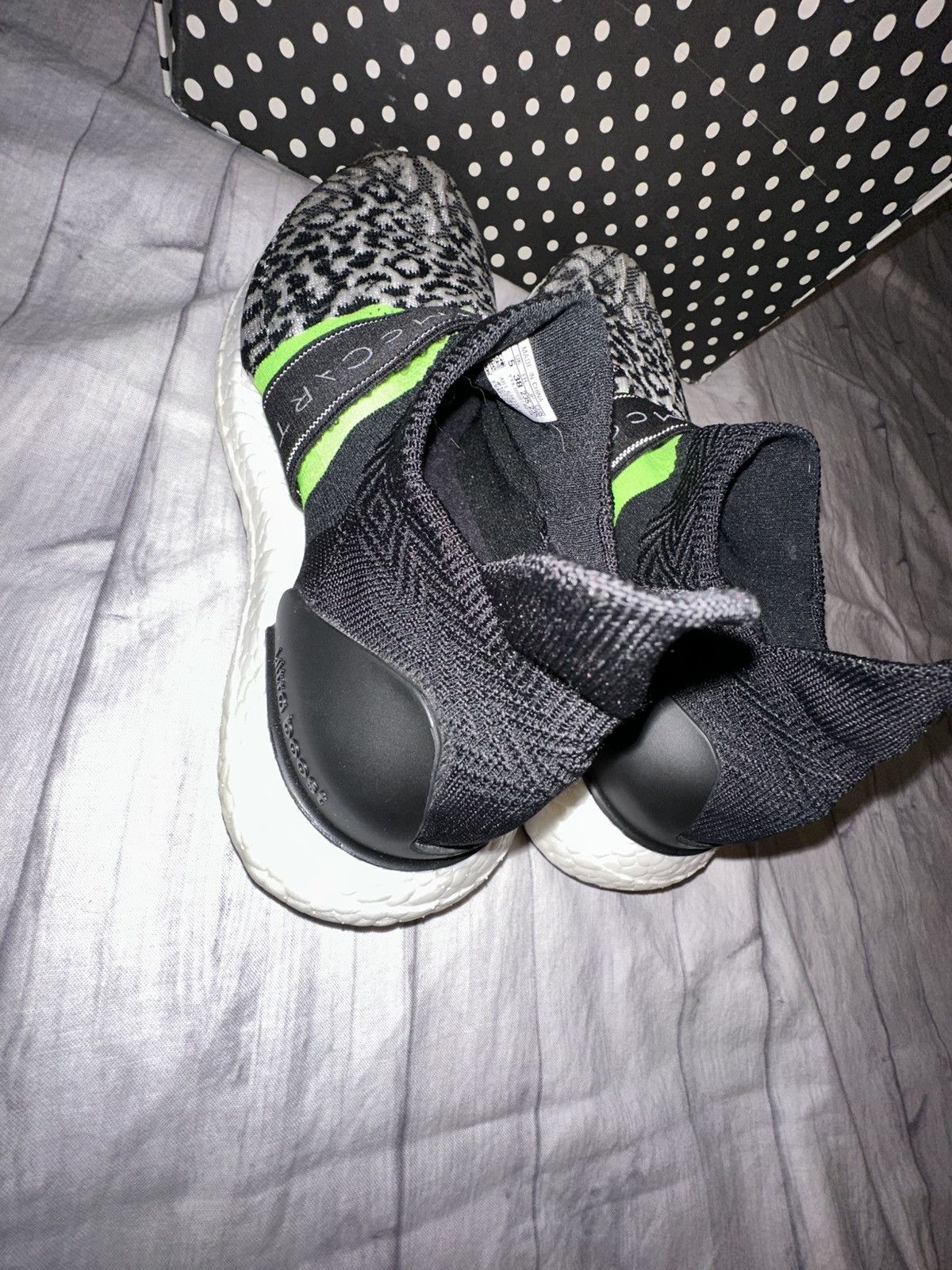 Stella McCartney Adidas Stella McCartney Ultra BOOST 6.5 Black G28336 Size US 6.5 / IT 36.5 - 5 Thumbnail
