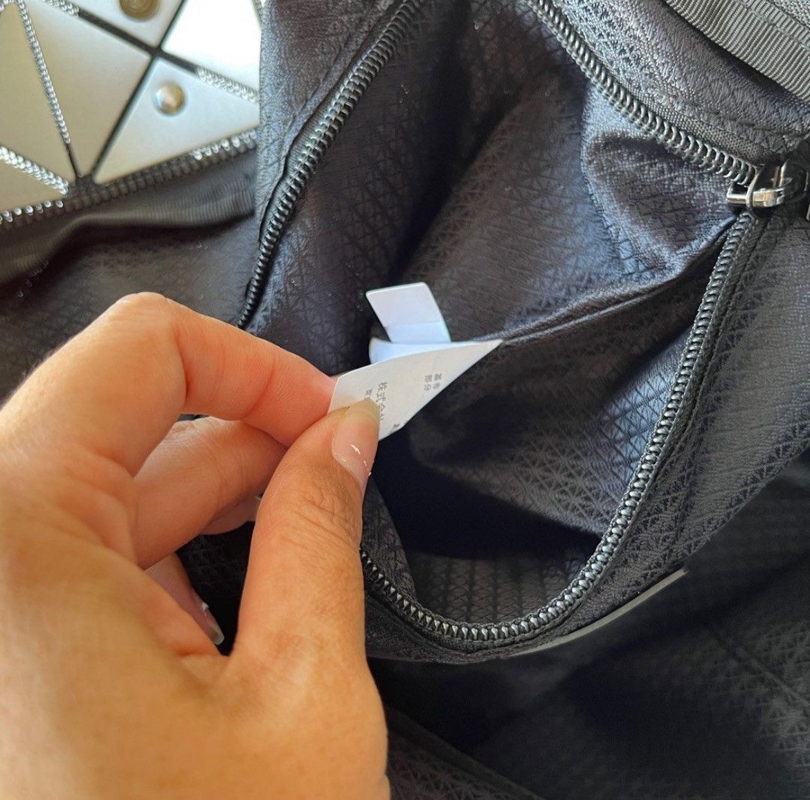 Issey Miyake Bao Bao BAO BAO ISSEY MIYAKE Prism metallic-finish tote bag Size ONE SIZE - 7 Thumbnail