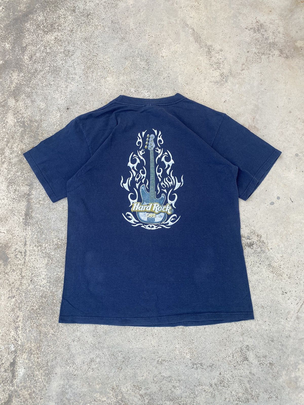 Hard Rock Cafe 2000s Hard Rock Cafe Flames Grunge Tee Size US M / EU 48-50 / 2 - 1 Thumbnail
