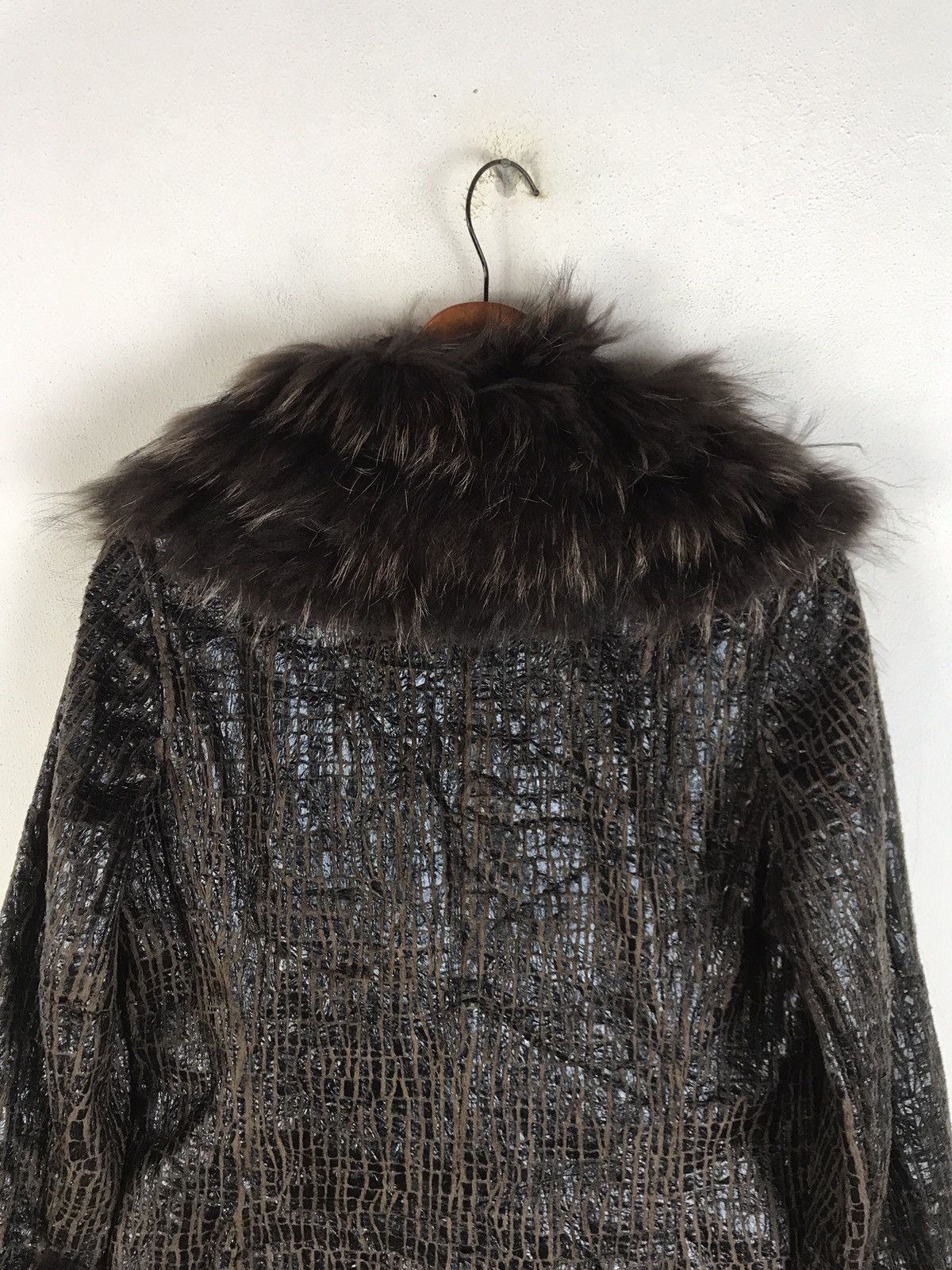 Sagafurs Vintage 70s Real Raccoon Fur Sash Coat – Glam Rock Boho Luxe Size M / US 6-8 / IT 42-44 - 11 Thumbnail