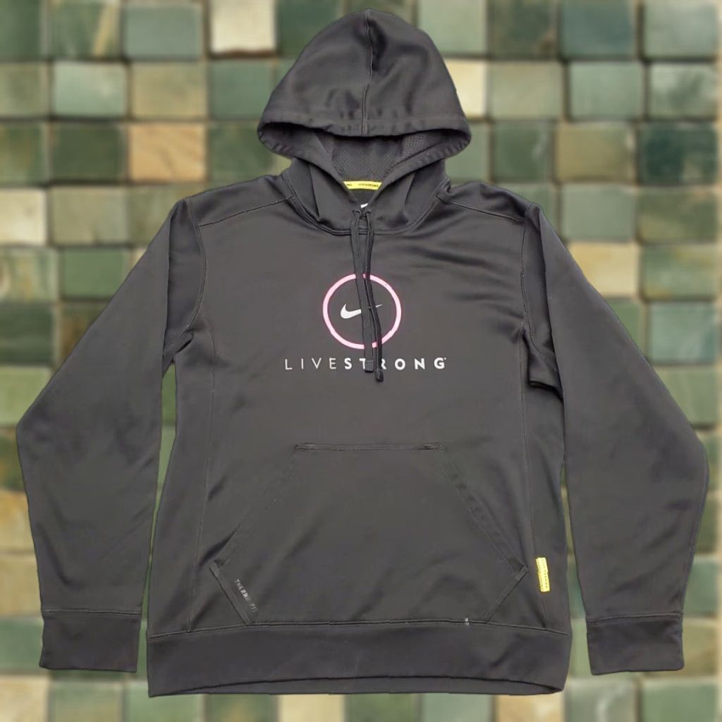 Nike VINTAGE Nike Hoodie Mens S Black Livestron Therma Fit Hooded Logo Fleece Sweatshirt Size US S / EU 44-46 / 1 - 1 Thumbnail