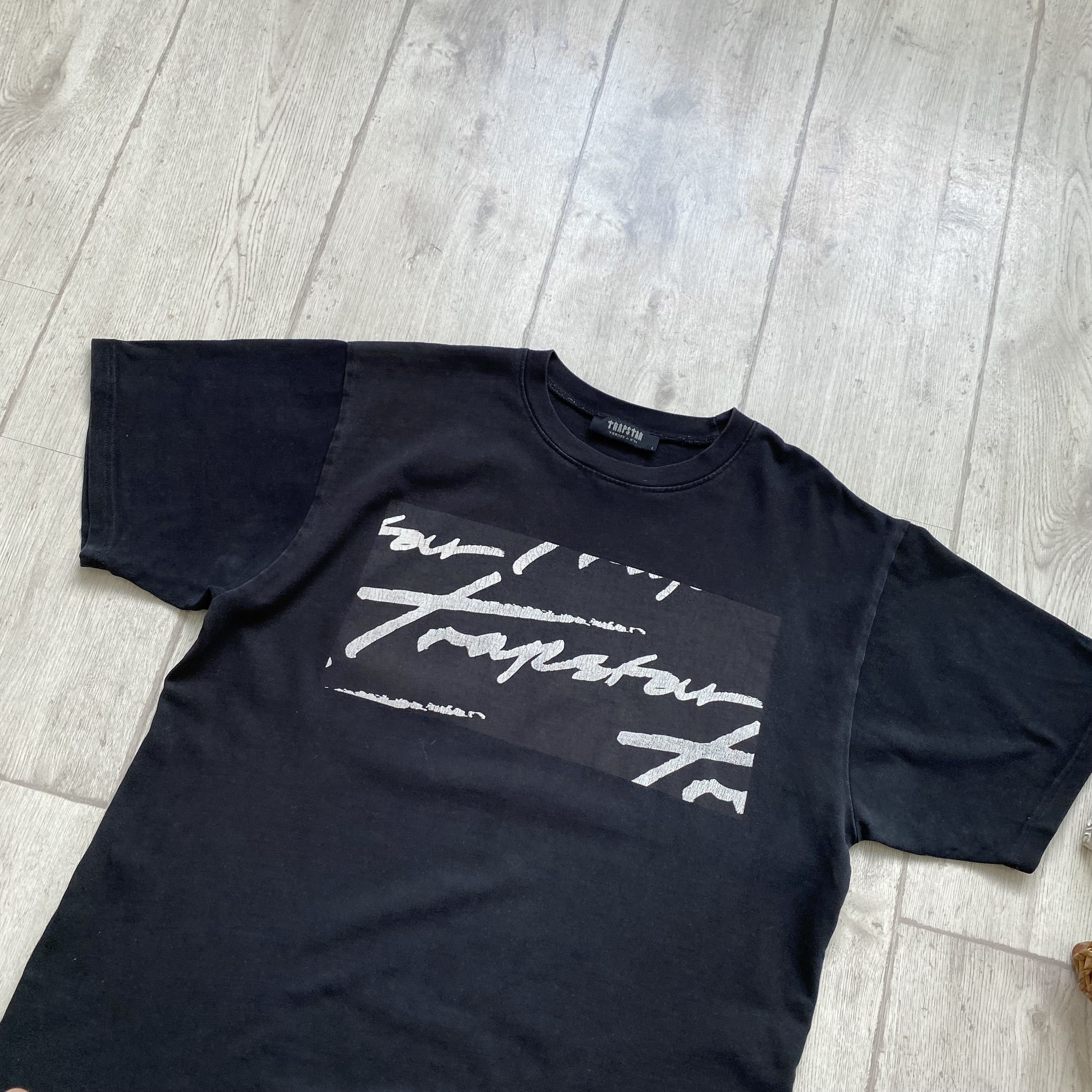Trapstar London Drill Trapstar Distressed logo tee Vintage style Size US M / EU 48-50 / 2 - 4 Thumbnail