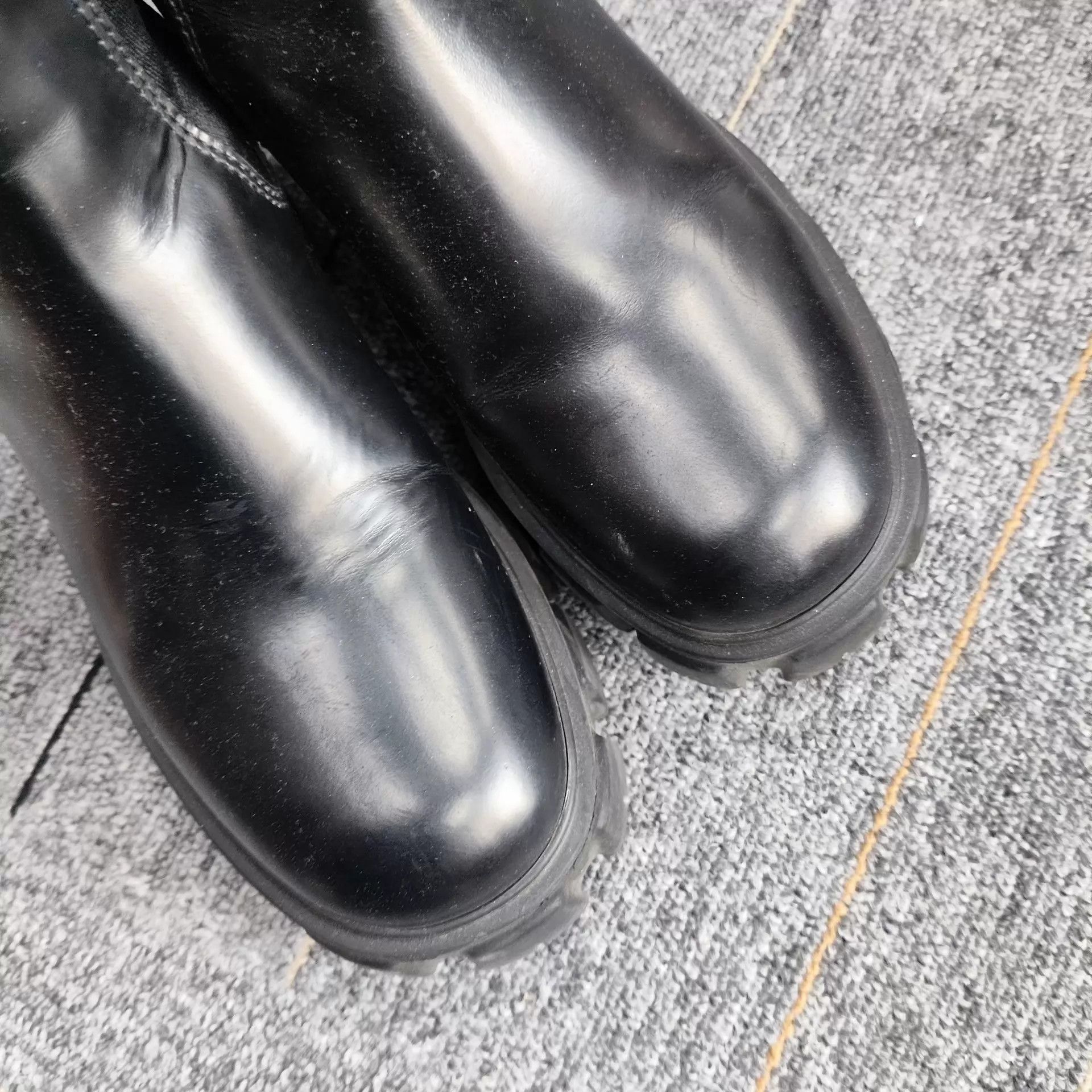 Prada PRADA leather fabric black short boots 35.5 Size US 5 / IT 35 - 4 Thumbnail