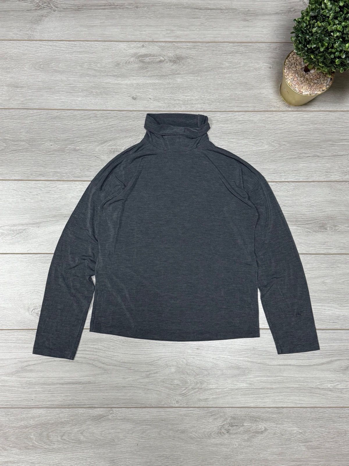 Brunello Cucinelli Brunello Cucinelli silk long sleeve turtle neck jumper Size M / US 6-8 / IT 42-44 - 3 Thumbnail